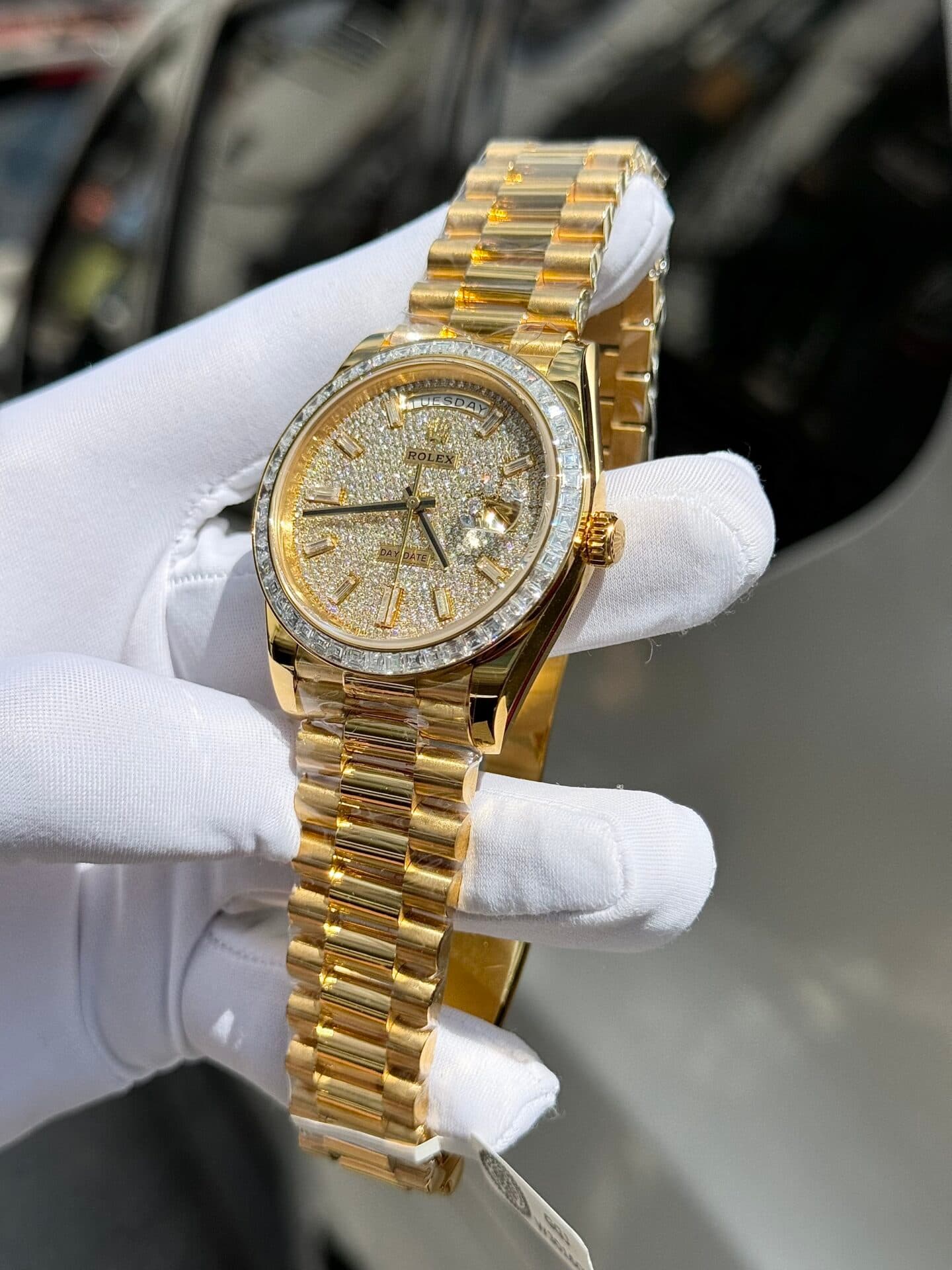 Dong-Ho-Kim-Cuong-Rolex-Day-Date-Do-Moissanite-Baguette-GM-V2-40mm-7-1