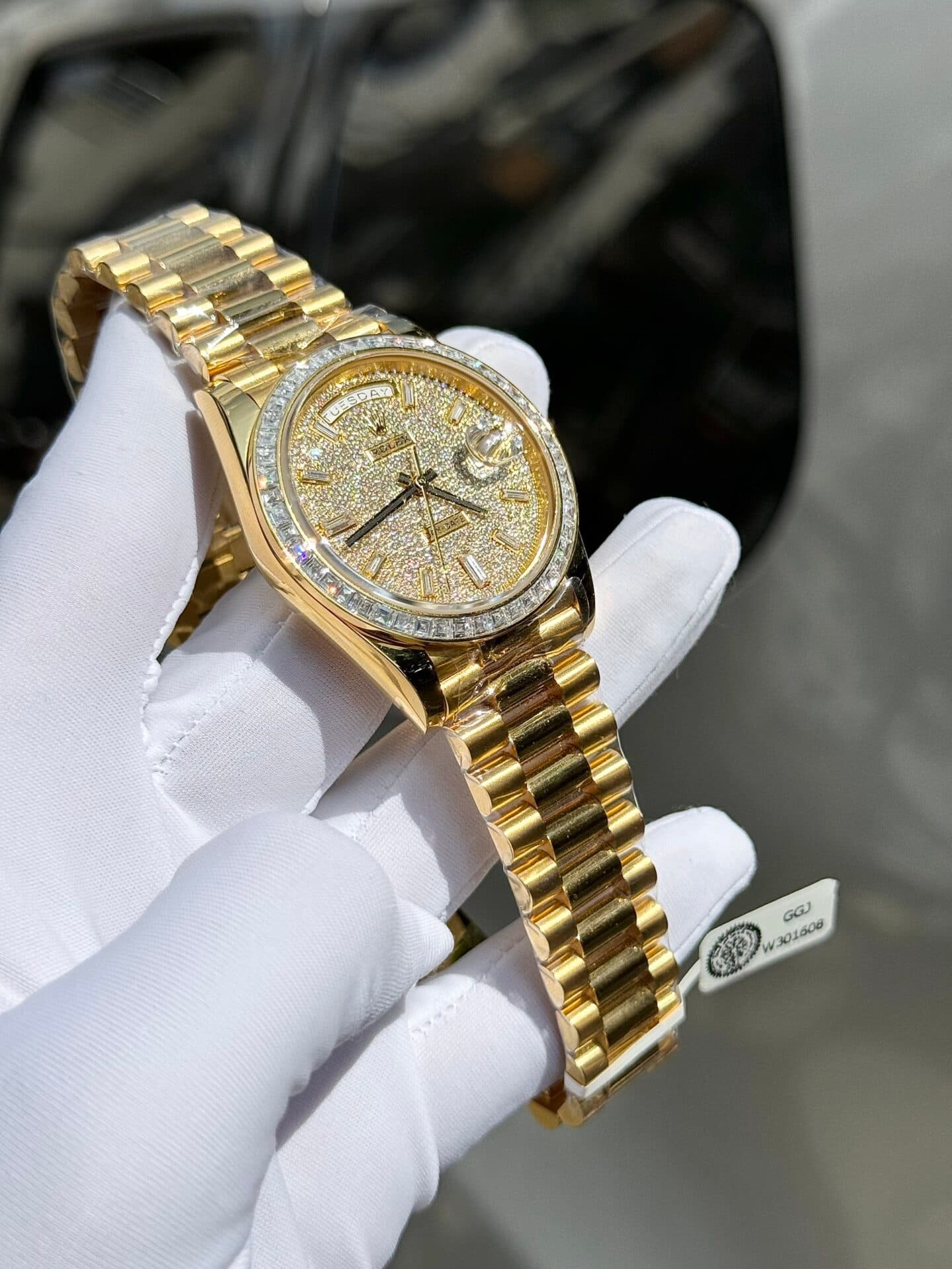 Dong-Ho-Kim-Cuong-Rolex-Day-Date-Do-Moissanite-Baguette-GM-V2-40mm-8-1