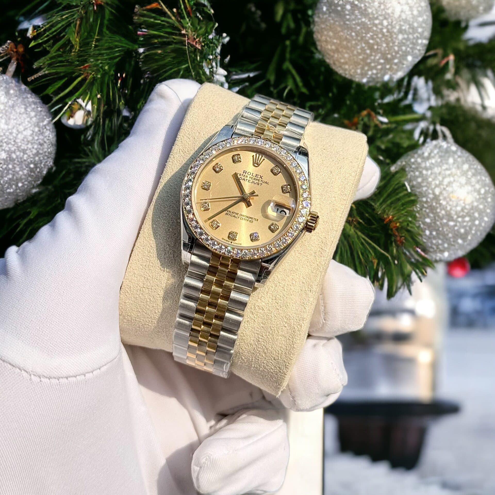 Dong-Ho-Nu-Rolex-DateJust-Dinh-Kim-Cuong-Moissanite-Rep-11-Mat-Vang-31mm-4-1