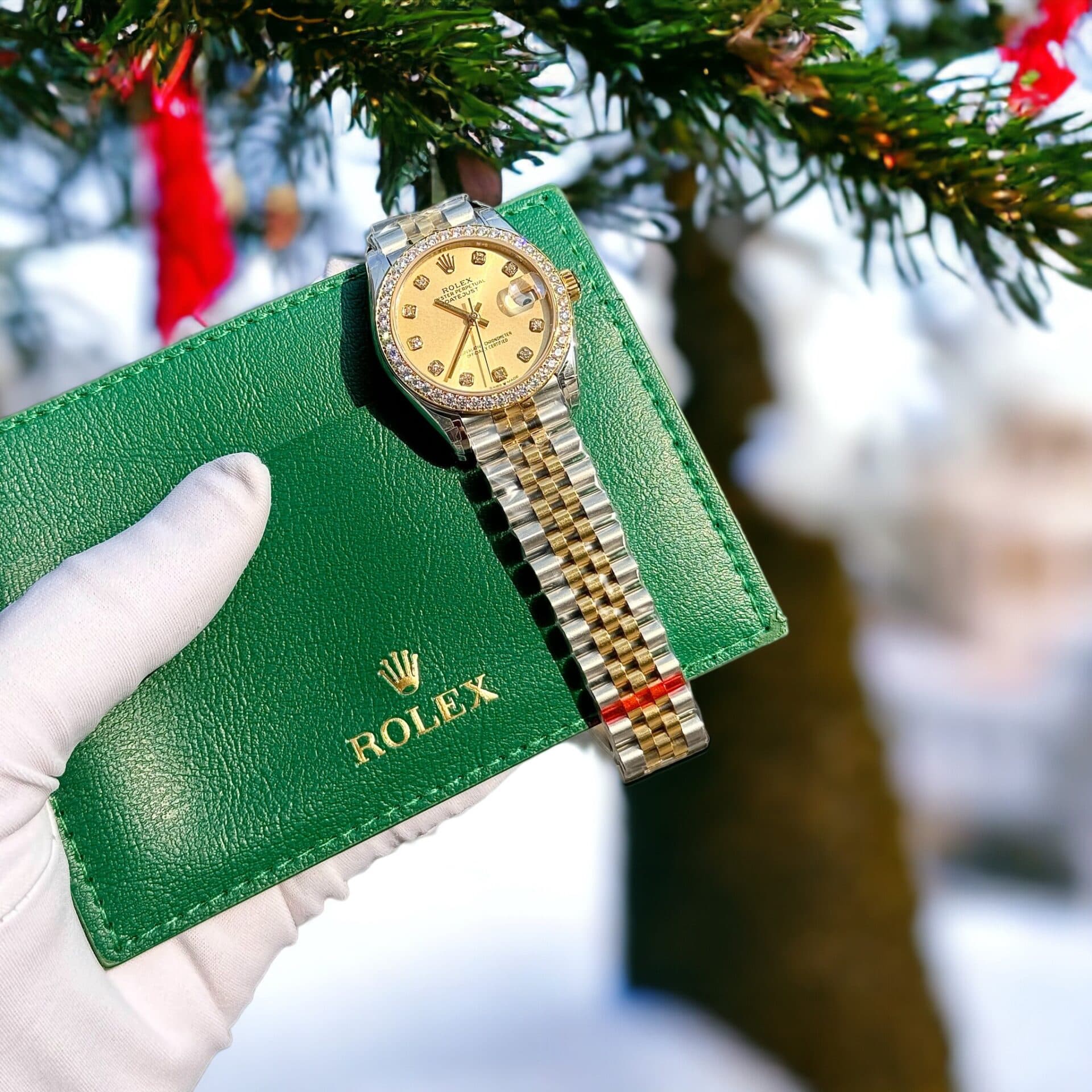 Dong-Ho-Nu-Rolex-DateJust-Dinh-Kim-Cuong-Moissanite-Rep-11-Mat-Vang-31mm-5-1
