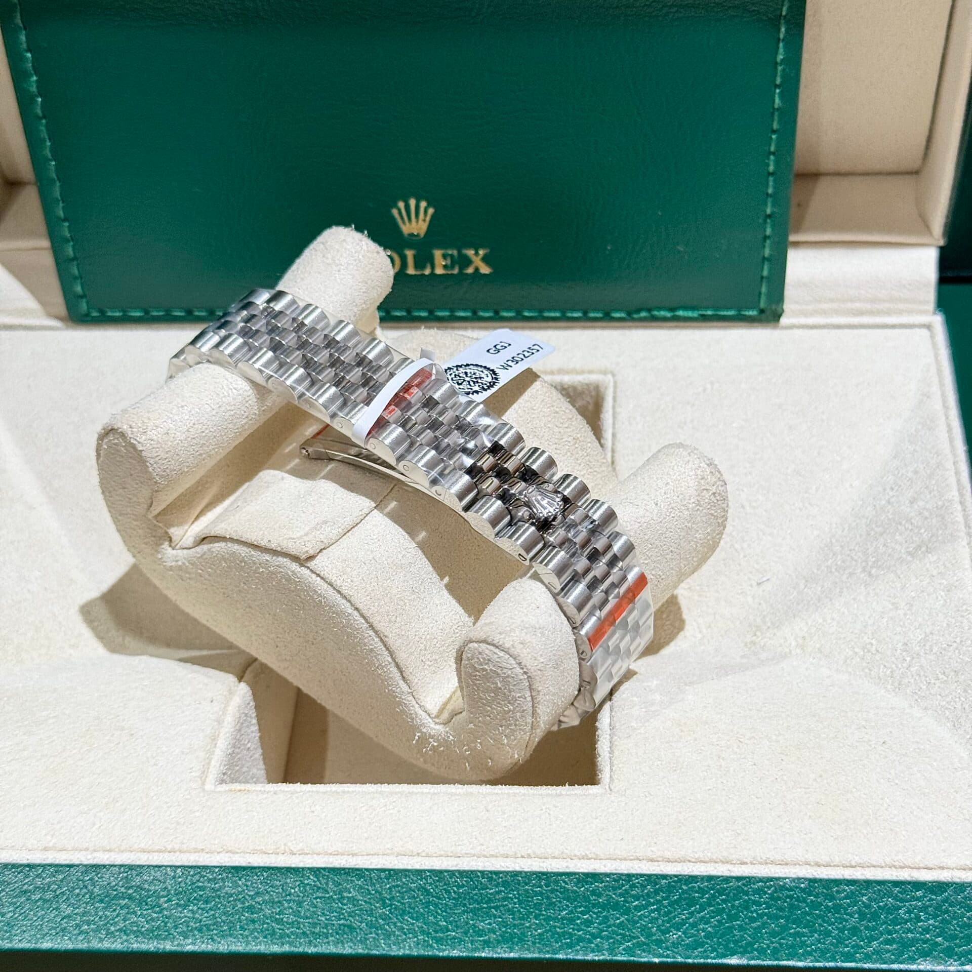 Dong-Ho-Nu-Rolex-DateJust-Do-Kim-Cuong-Moissanite-Mat-So-Hong-31mm-5-1