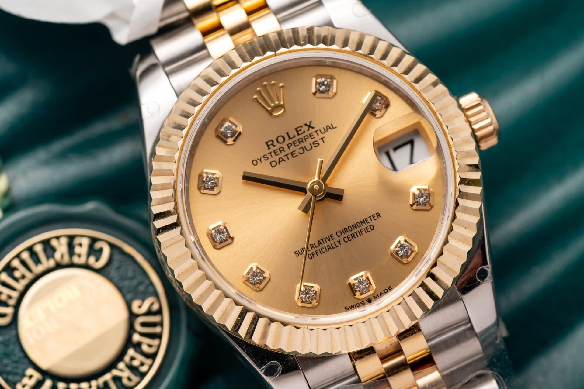 Dong-Ho-Nu-Rolex-DateJust-Replica-11-Boc-Vang-That-18K-GMF-31mm-3-1