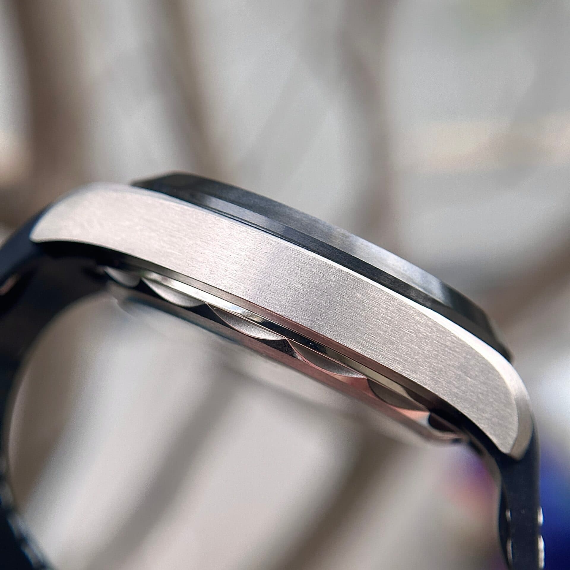 Dong-Ho-Omega-Aqua-Terra-Worldtimer-Replica-11-Thuy-Sy-VS-Factory-43mm-5-1