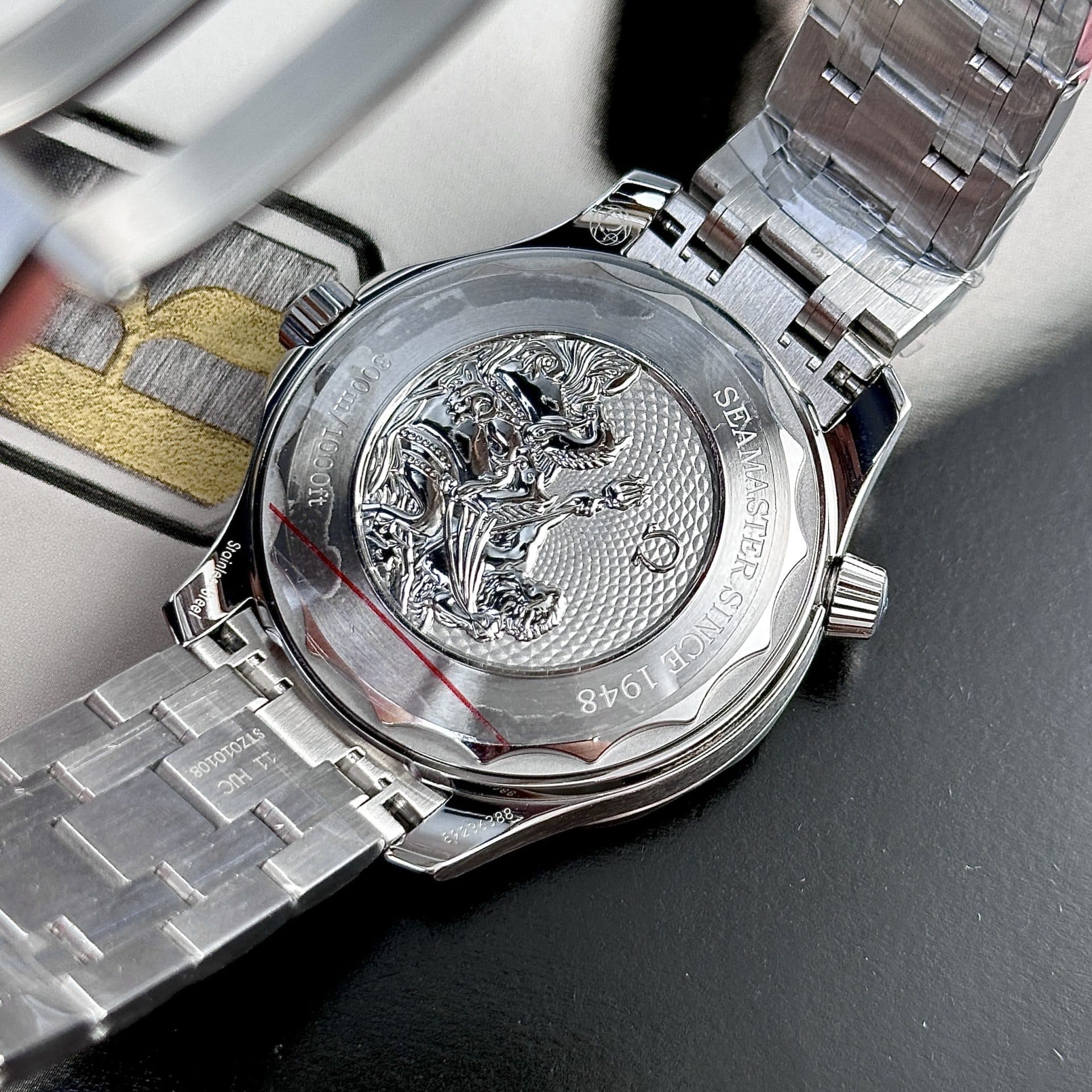 Dong-Ho-Omega-Che-Tac-Seamaster-Summer-Blue-Nha-May-VS-42mm-1-1