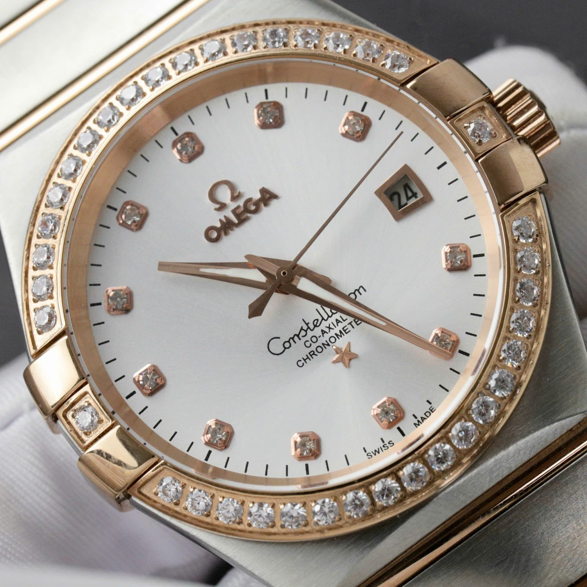 Dong-Ho-Omega-Constellation-Co-Axial-Fake-Thuy-Sy-Demi-Vang-Hong-Mat-Trang-38mm-5-1