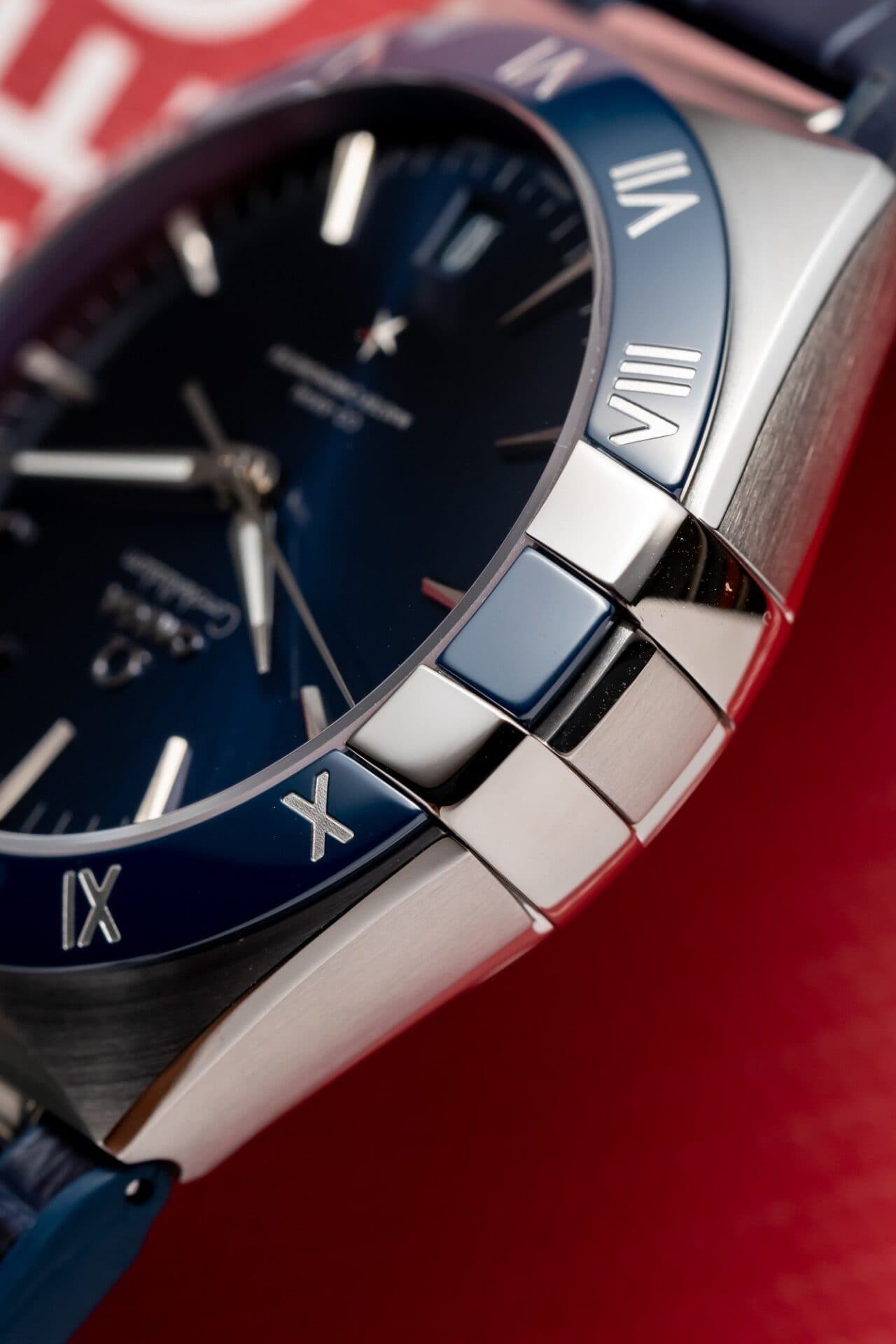 Dong-Ho-Omega-Constellation-Replica-11-Mau-Xanh-Duong-9-1