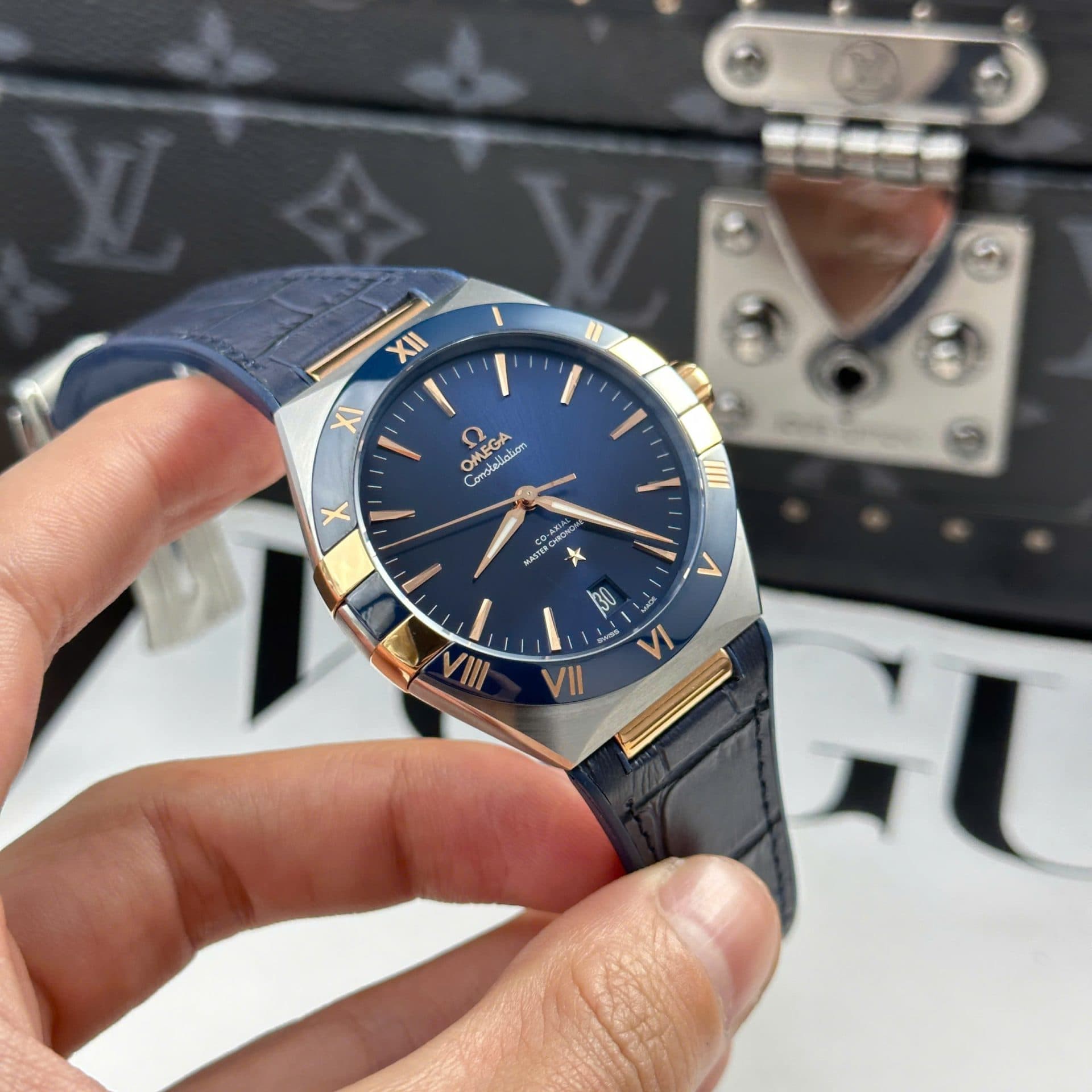 Dong-Ho-Omega-Constellation-Replica-11-Vien-Gom-Xanh-Blue-Nha-May-VS-41mm-4-1