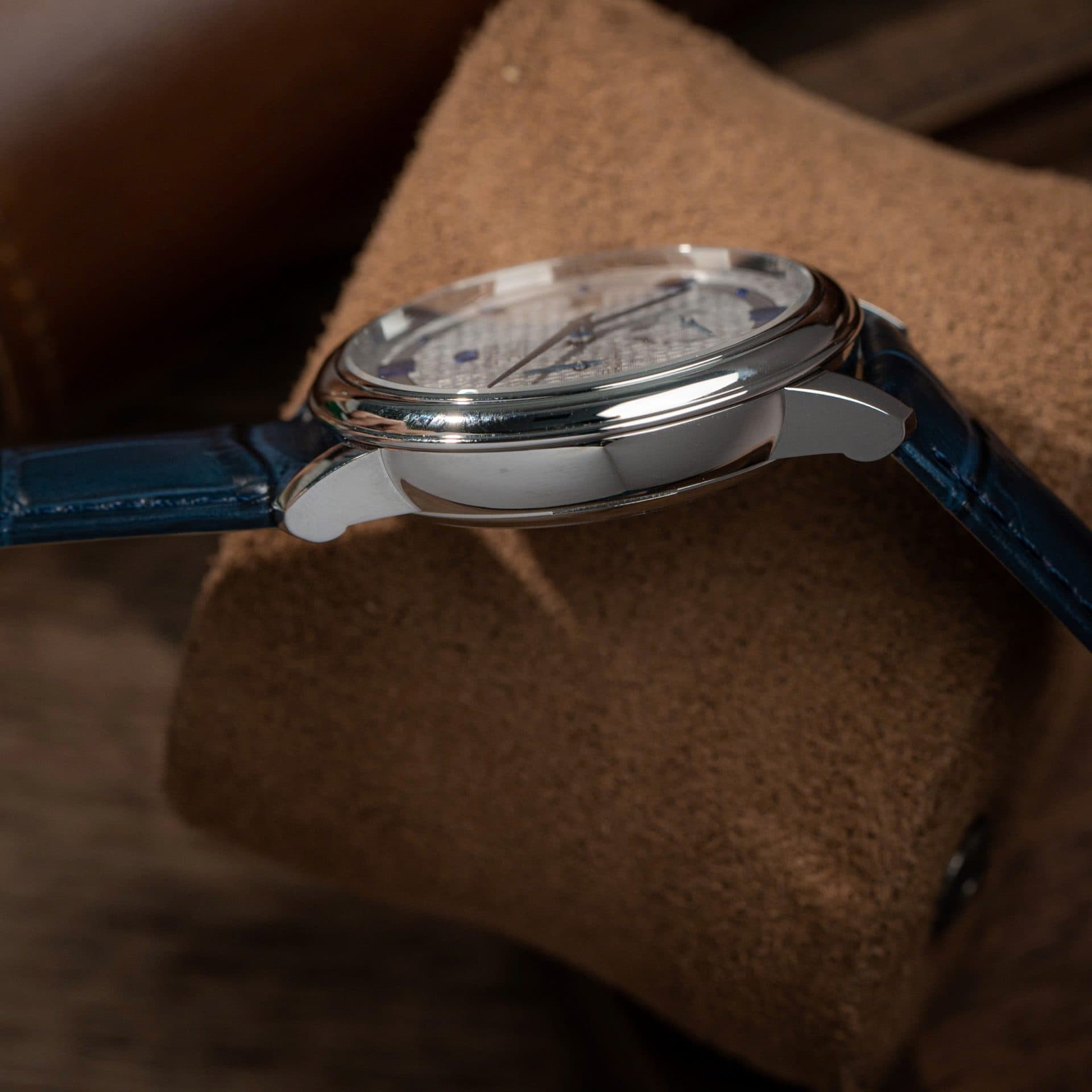 Dong-Ho-Omega-De-Ville-Prestige-Power-Reserve-Rep-1-1-Cao-Cap-Day-Da-Mau-Xanh-39-8-1