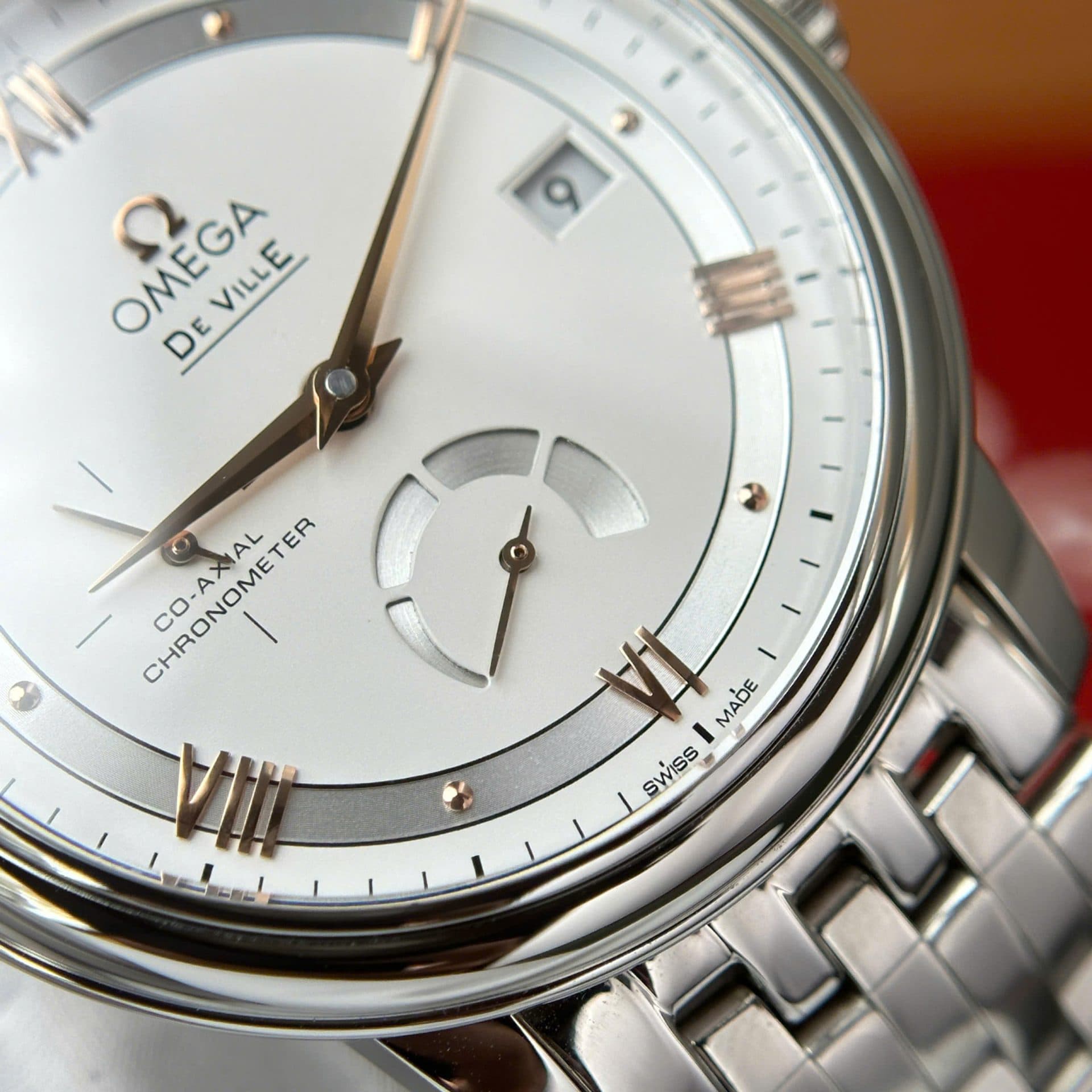 Dong-Ho-Omega-De-Ville-Prestige-Power-Reserve-Rep-11-Mat-Trang-Day-Kim-Loai-39-9-1