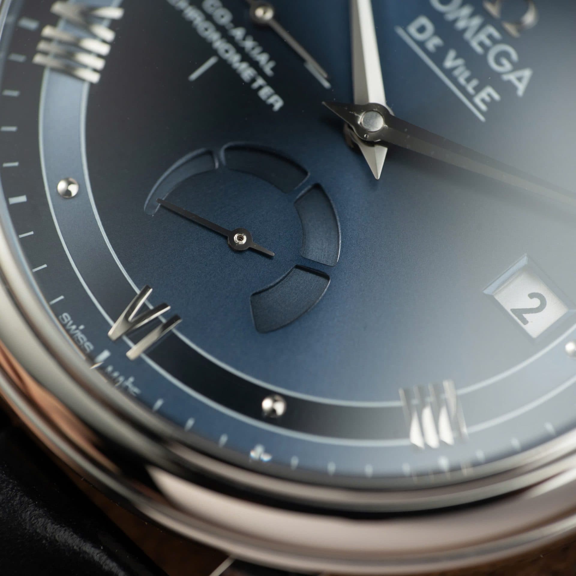 Dong-Ho-Omega-De-Ville-Prestige-Power-Reserve-Rep-11-Mat-Xanh-Blue-Day-Da-39-4-1