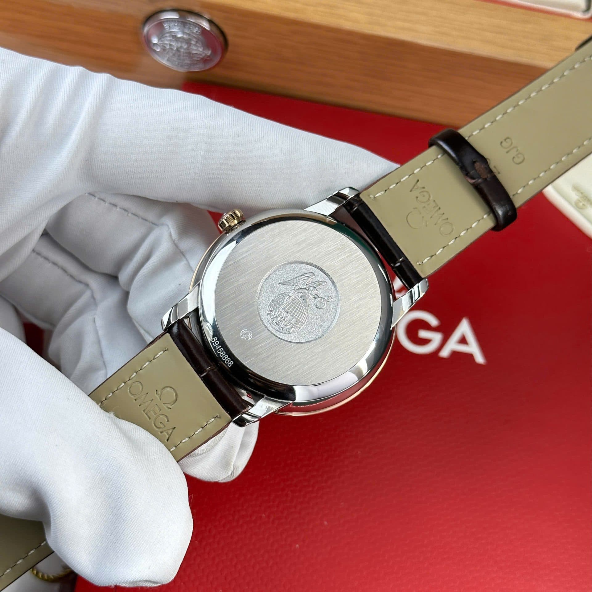 Dong-Ho-Omega-De-Ville-Prestige-Power-Reserve-Replica-11-Mat-Chocolate-Day-Da-39-7-1