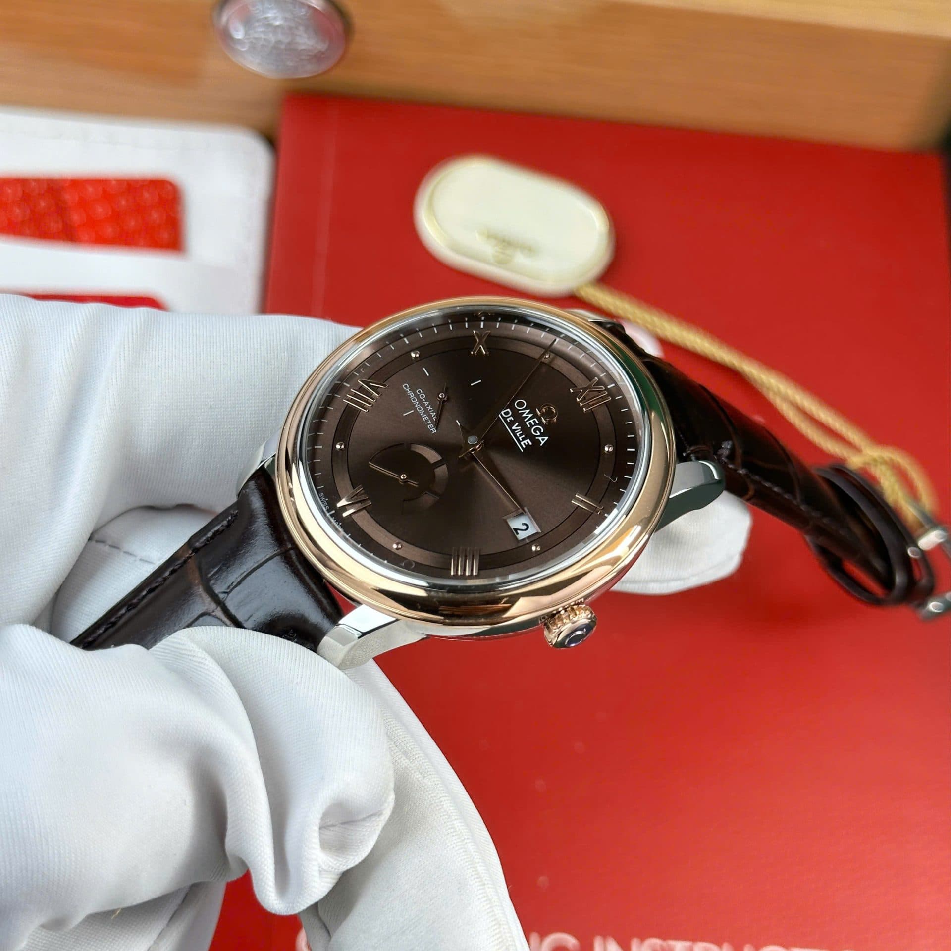 Dong-Ho-Omega-De-Ville-Prestige-Power-Reserve-Replica-11-Mat-Chocolate-Day-Da-39-9-1