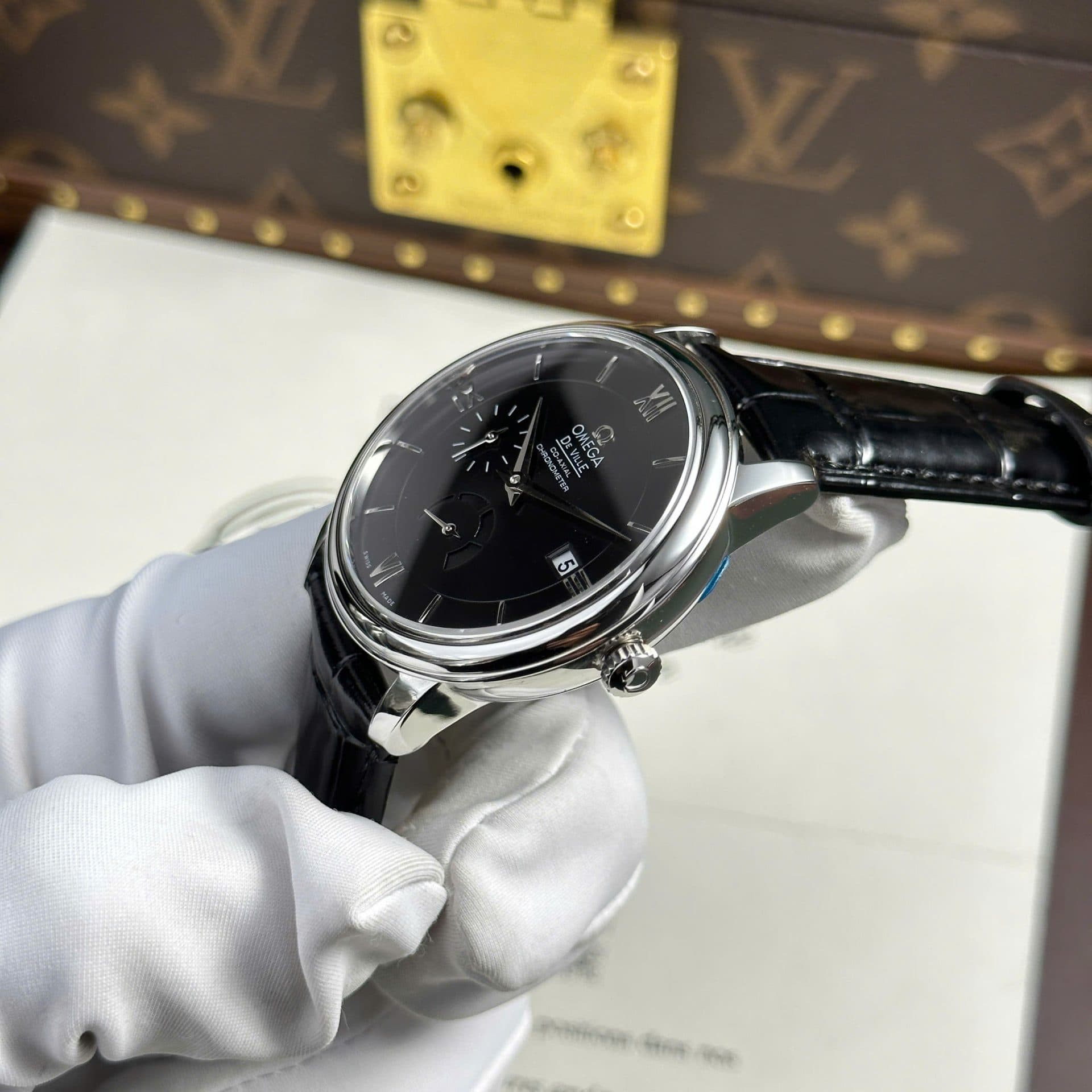 Dong-Ho-Omega-De-Ville-Prestige-Power-Reserve-Replica-11-Mat-Den-Day-Da-39-8-1