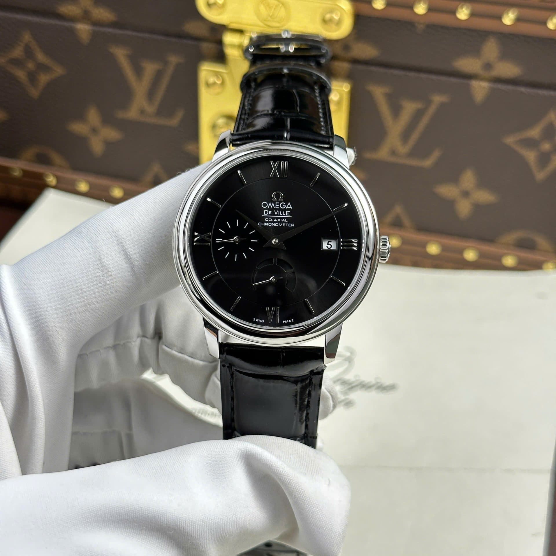 Dong-Ho-Omega-De-Ville-Prestige-Power-Reserve-Replica-11-Mat-Den-Day-Da-39-9-1