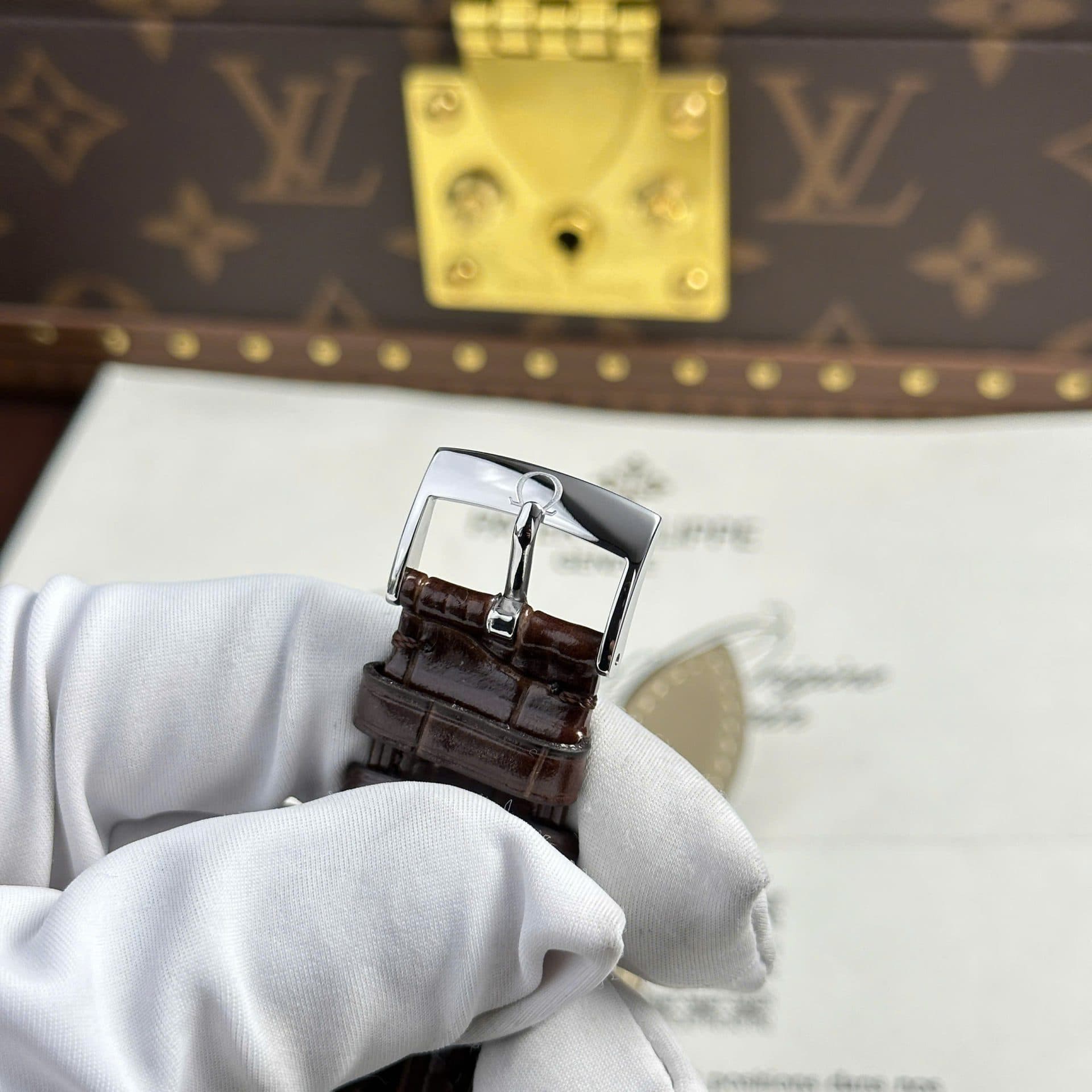 Dong-Ho-Omega-De-Ville-Prestige-Power-Reserve-Replica-11-Mat-Vang-Day-Da-39-10-1