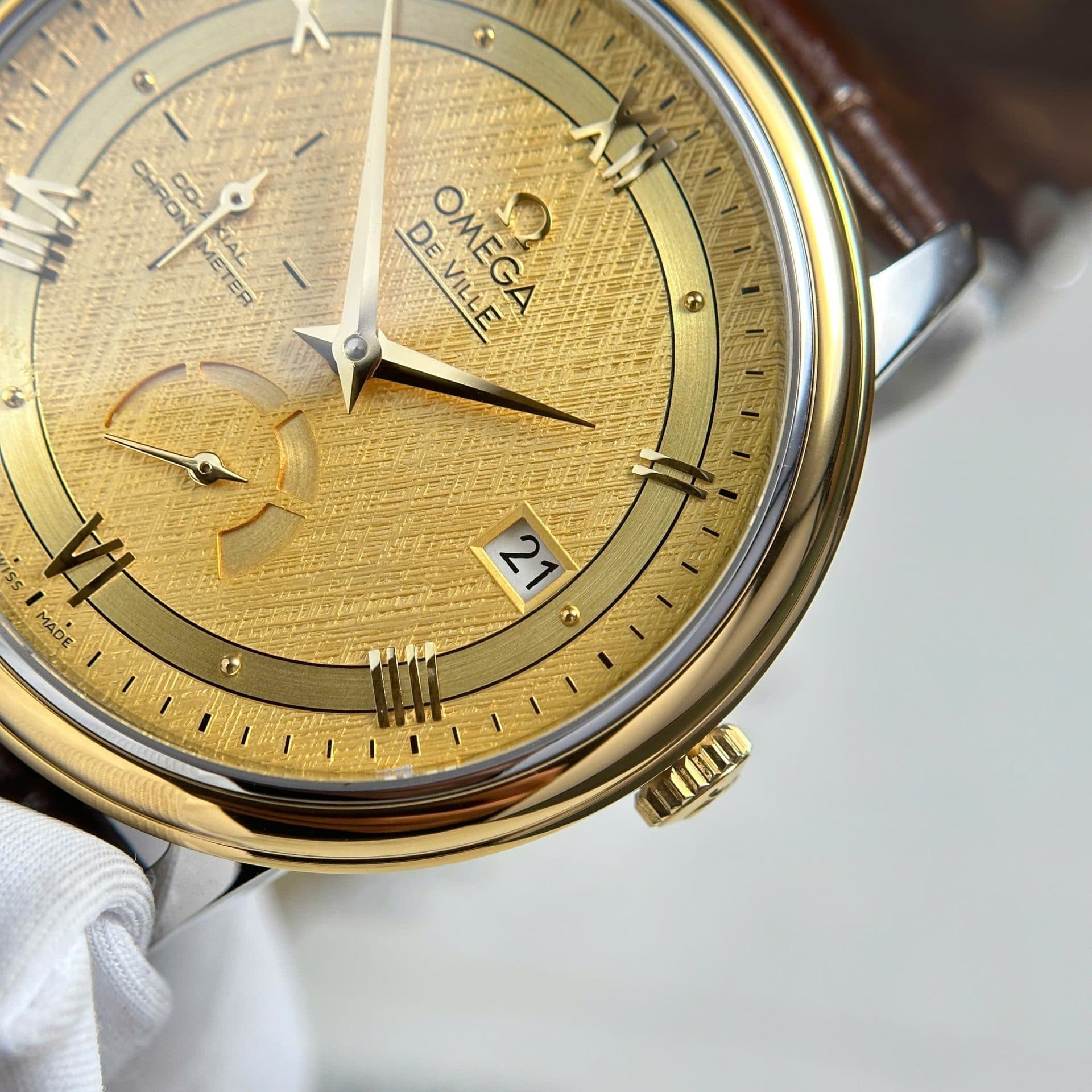 Dong-Ho-Omega-De-Ville-Prestige-Power-Reserve-Replica-11-Mat-Vang-Day-Da-39-7-1
