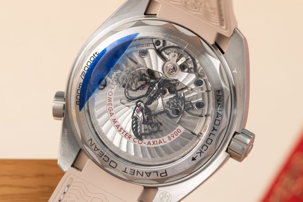 Dong-Ho-Omega-Planet-Ocean-600M-Replica-Cao-Cap-Nha-May-VS-9-1
