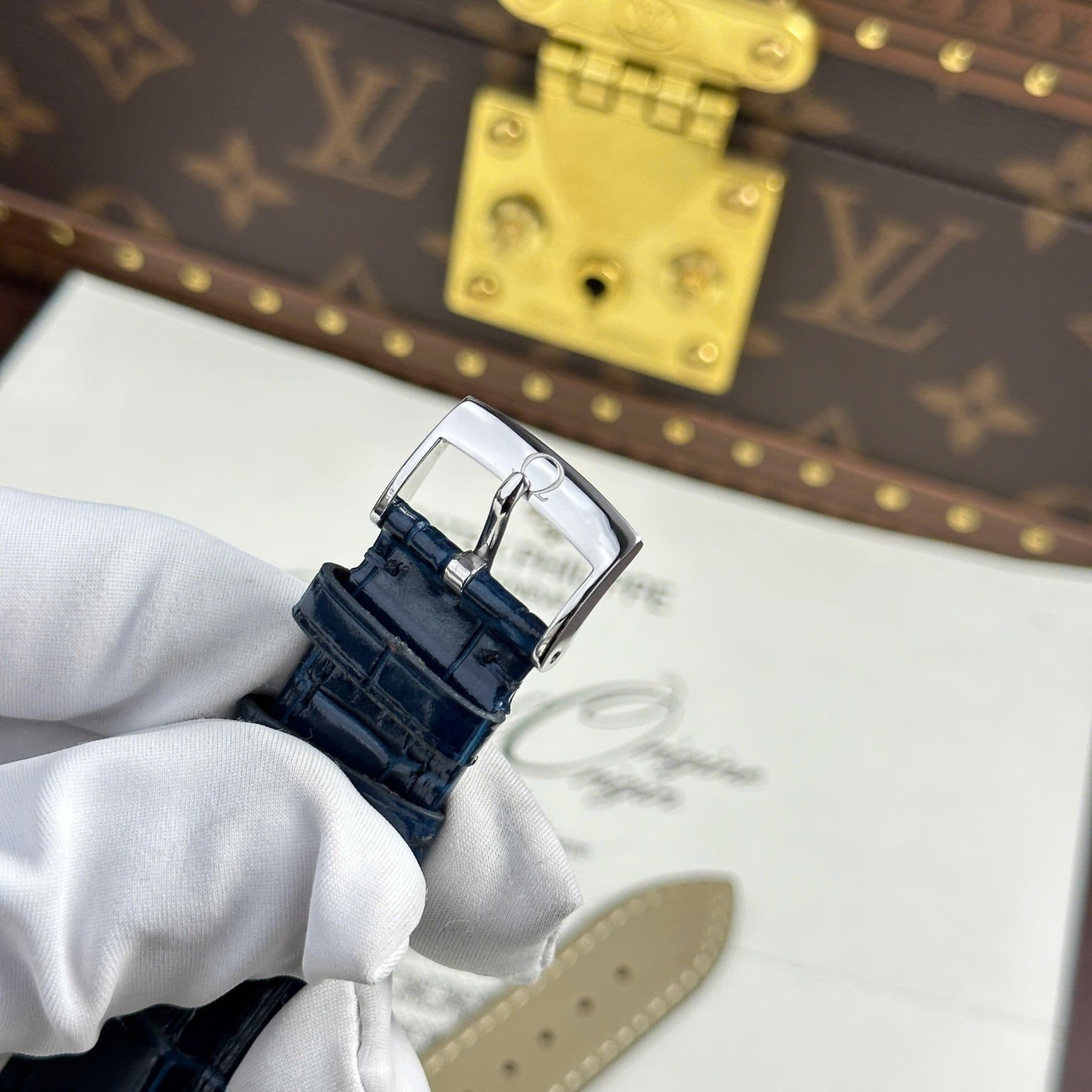 Dong-Ho-Omega-Replica-11-De-Ville-Prestige-Power-Reserve-Mat-Trang-Day-Da-39-9-1