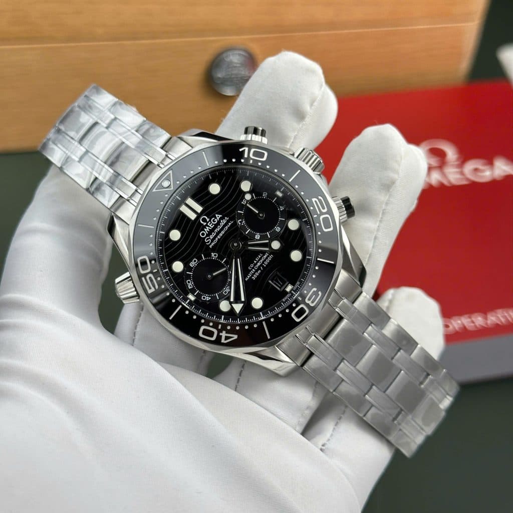 Dong-Ho-Omega-Replica-11-Seamaster-Diver-300M-Chronograph-Mat-Den-Nha-May-N1-44mm-7-1