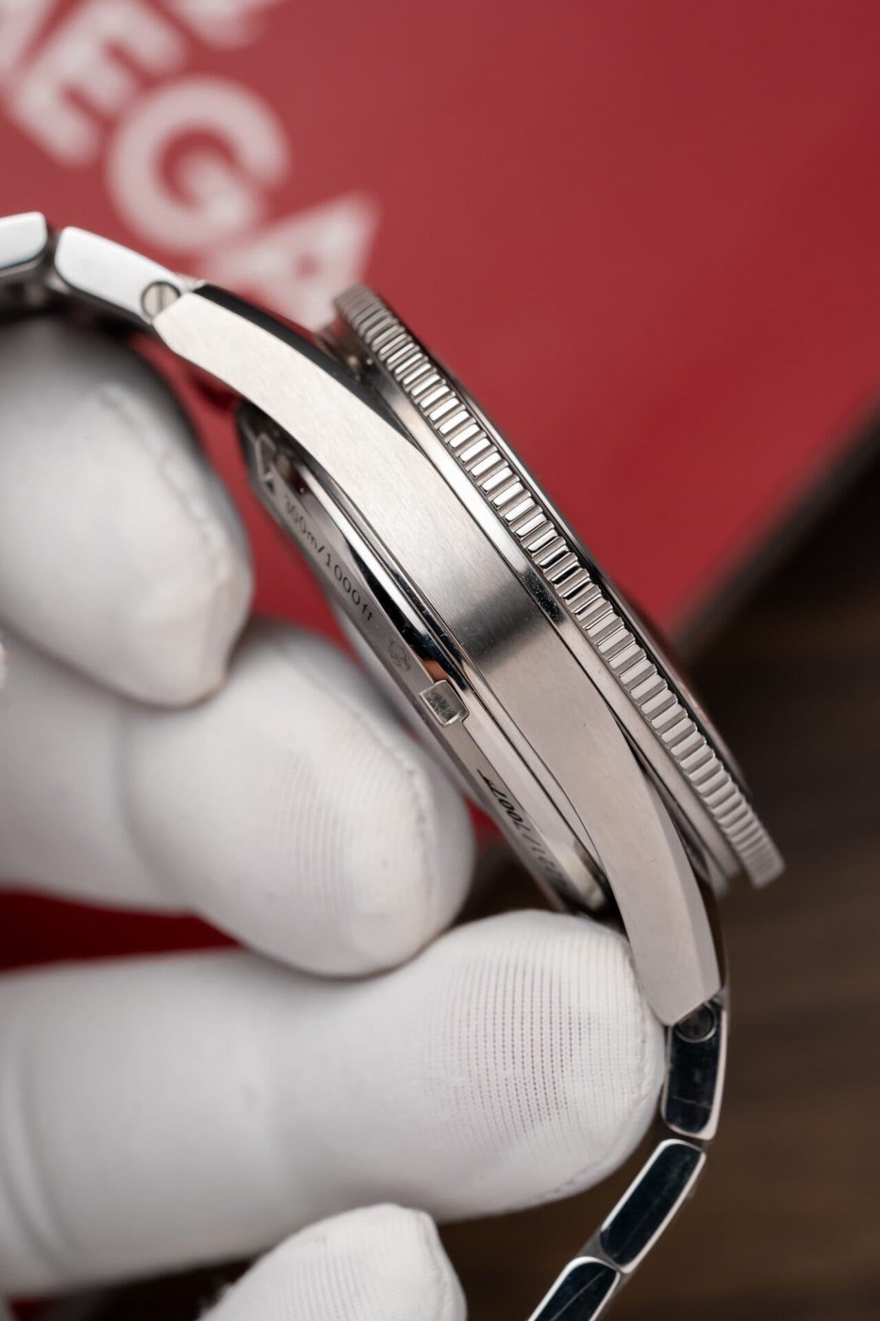Dong-Ho-Omega-Seamaster-007-Replica-11-Nha-May-VS-Mat-Den-41mm-5-1