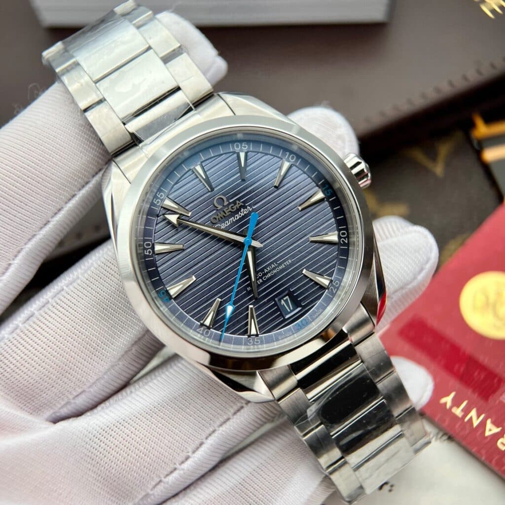 Dong-Ho-Omega-Seamaster-Aqua-Terra-Che-Tac-Mat-Xanh-VSF-41mm-2-1