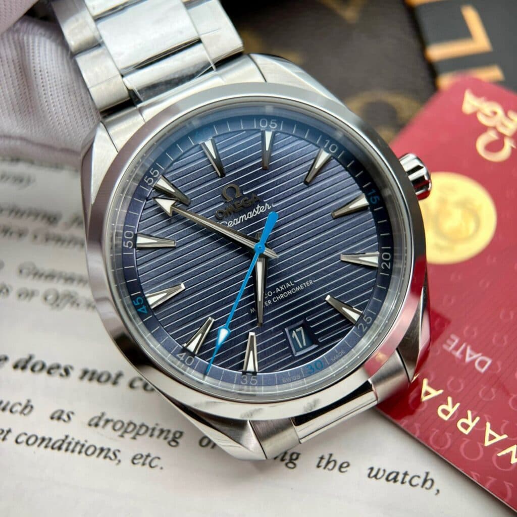 Dong-Ho-Omega-Seamaster-Aqua-Terra-Che-Tac-Mat-Xanh-VSF-41mm-3-1