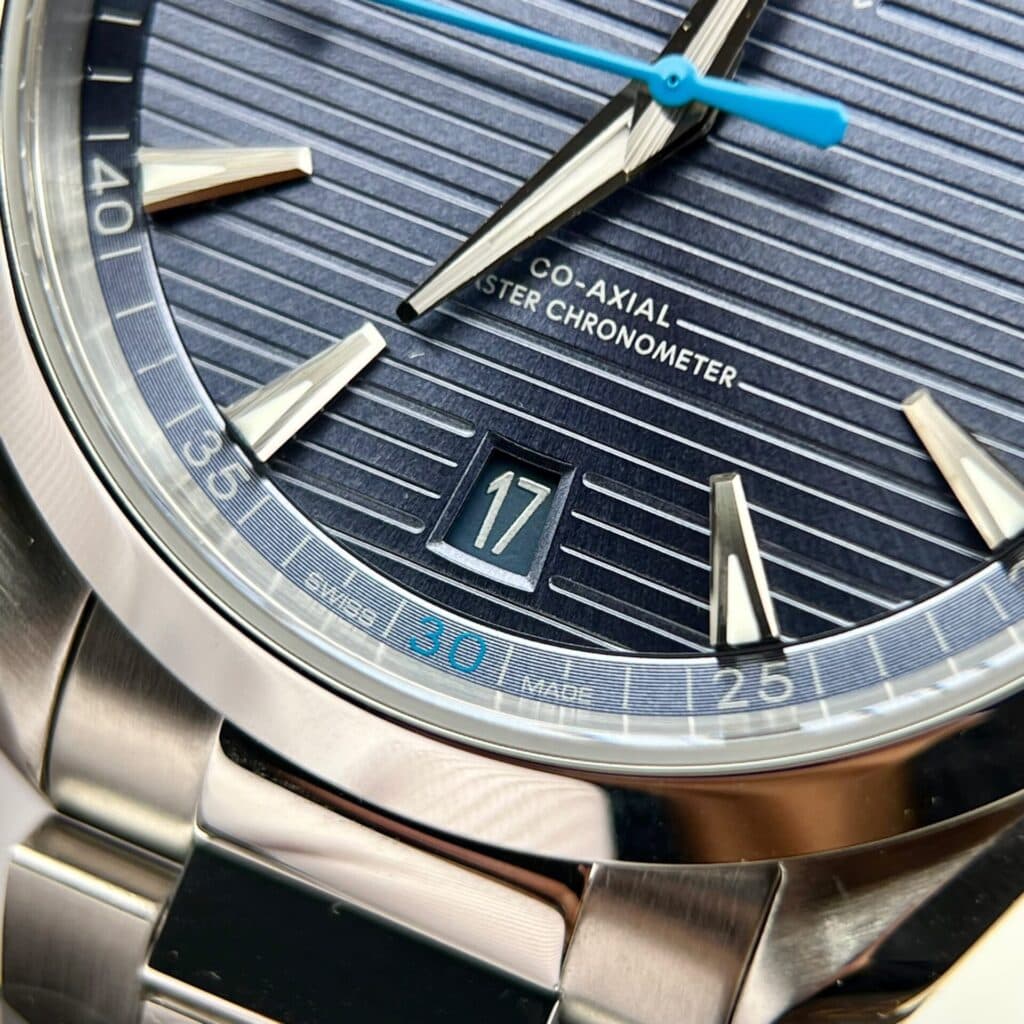 Dong-Ho-Omega-Seamaster-Aqua-Terra-Che-Tac-Mat-Xanh-VSF-41mm-5-1
