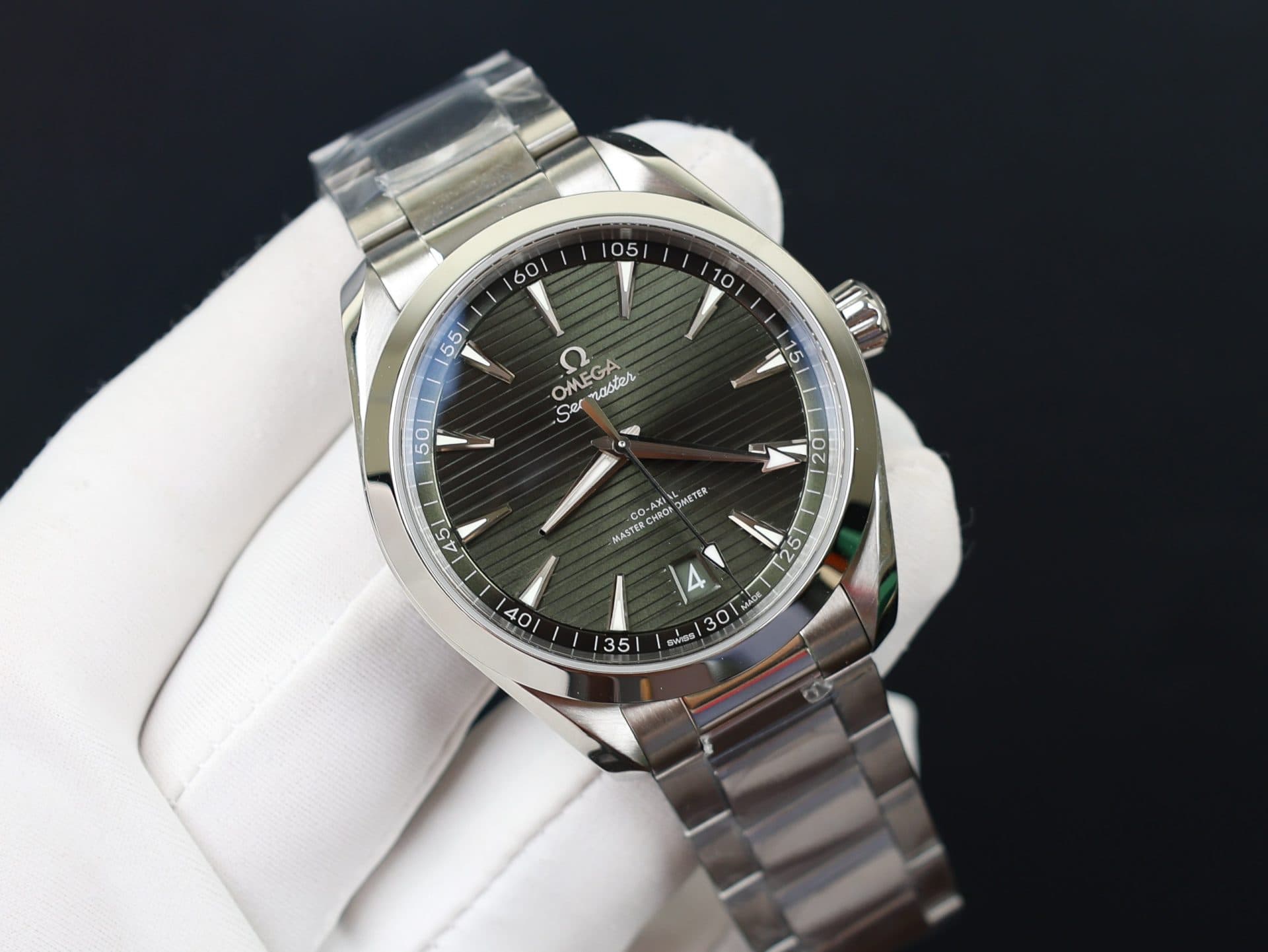 Dong-Ho-Omega-Seamaster-Aqua-Terra-Replica-11-Thuy-Sy-Day-Kim-Loai-4-1