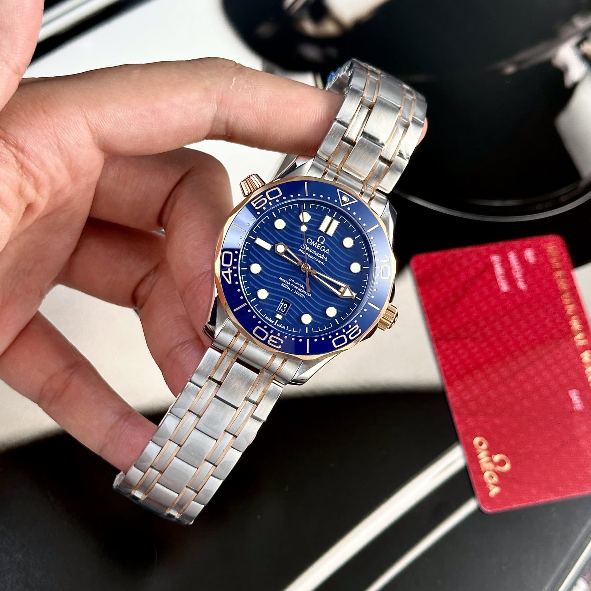 Dong-Ho-Omega-Seamaster-Demi-Vang-Hong-Mat-Xanh-Duong-VSF-42mm-6-1