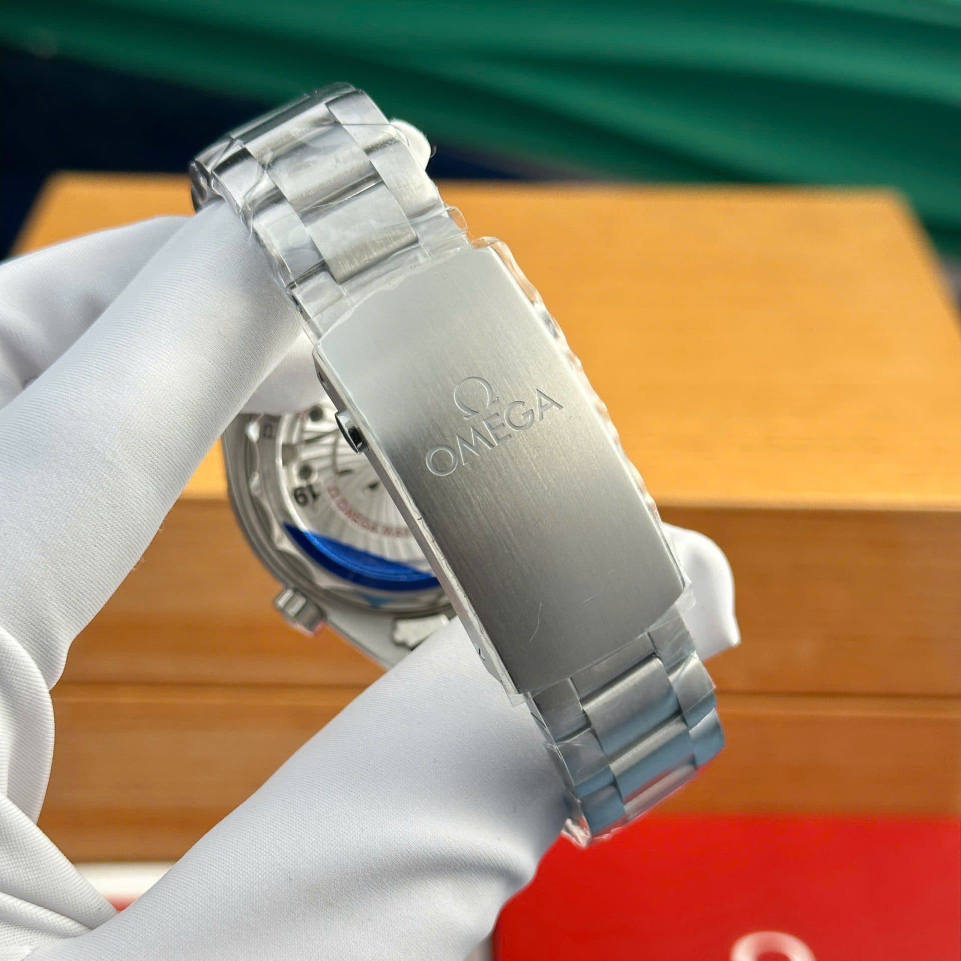 Dong-Ho-Omega-Seamaster-Planet-Ocean-600M-Replica-11-Day-Kim-Loai-VSF-43-9-1