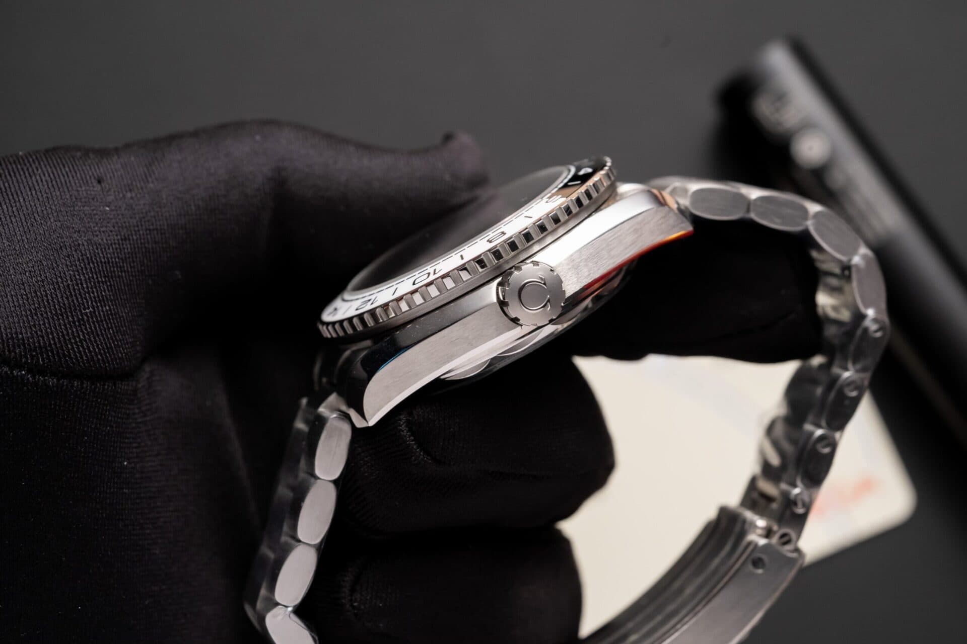 Dong-Ho-Omega-Seamaster-Planet-Ocean-600m-Replica-11-3-scaled-1
