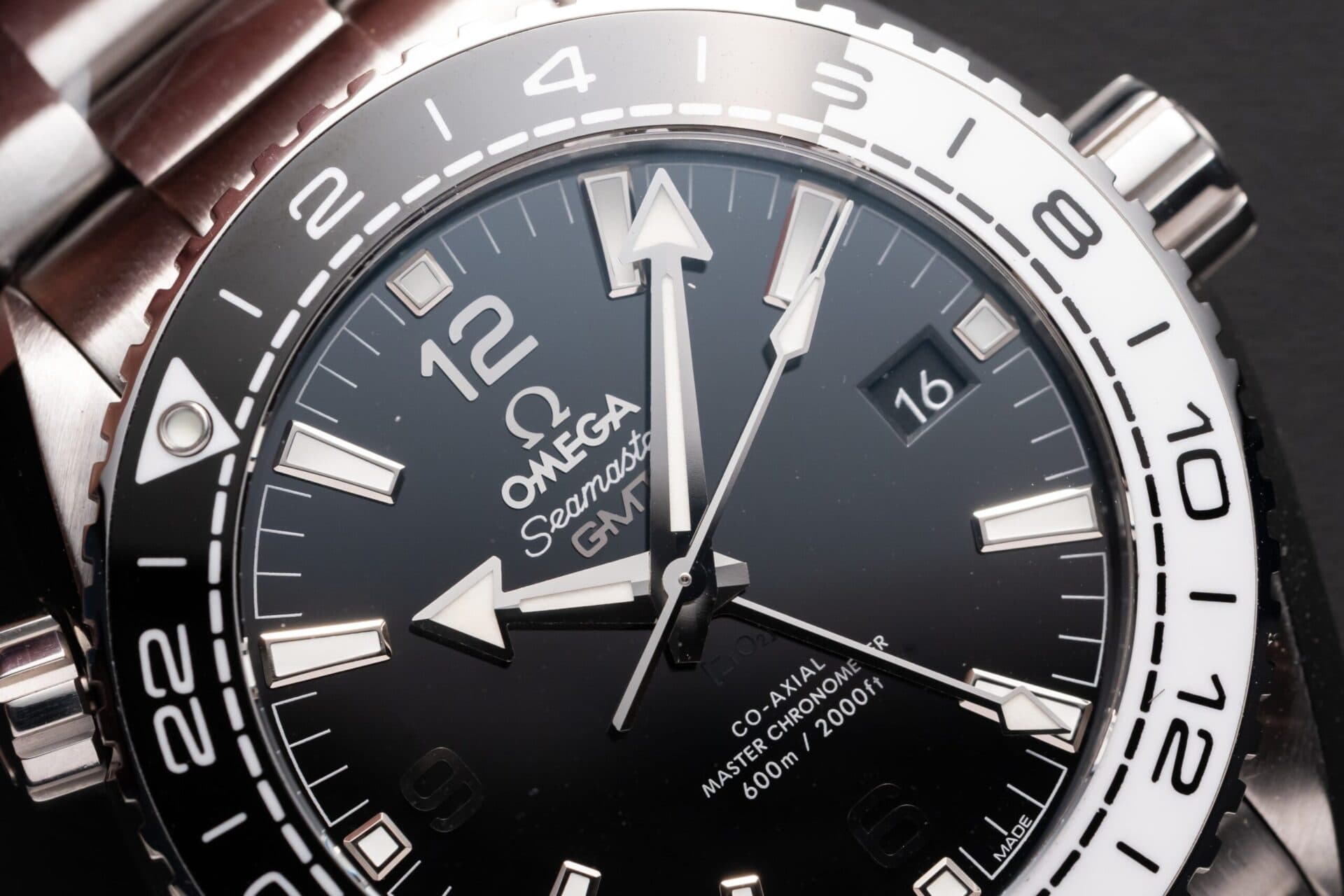 Dong-Ho-Omega-Seamaster-Planet-Ocean-600m-Replica-11-4-scaled-1