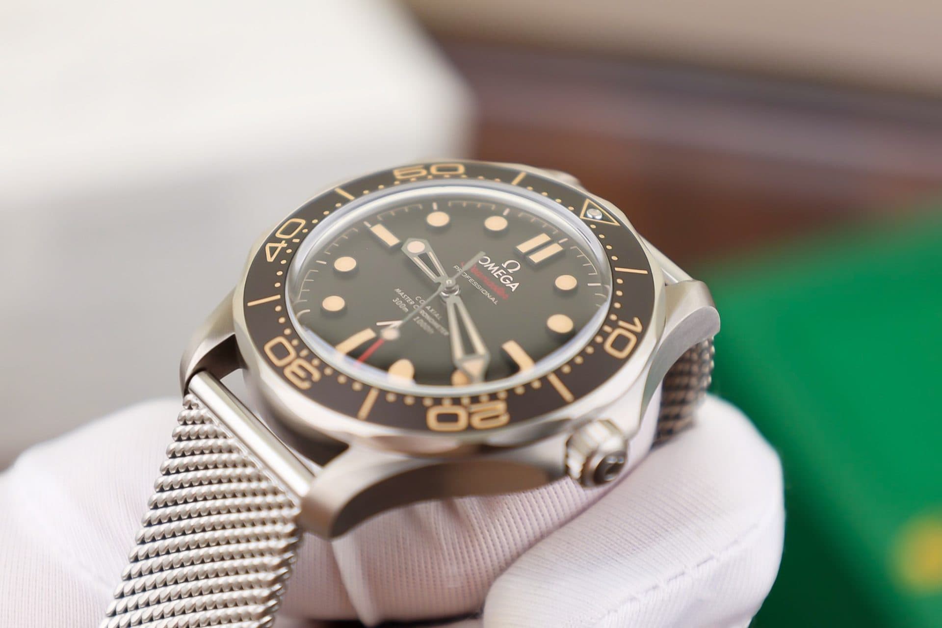 Dong-Ho-Omega-Seamaster-Replica-11-Cao-Cap-Nhat-Nam-VSF-40mm-2-1