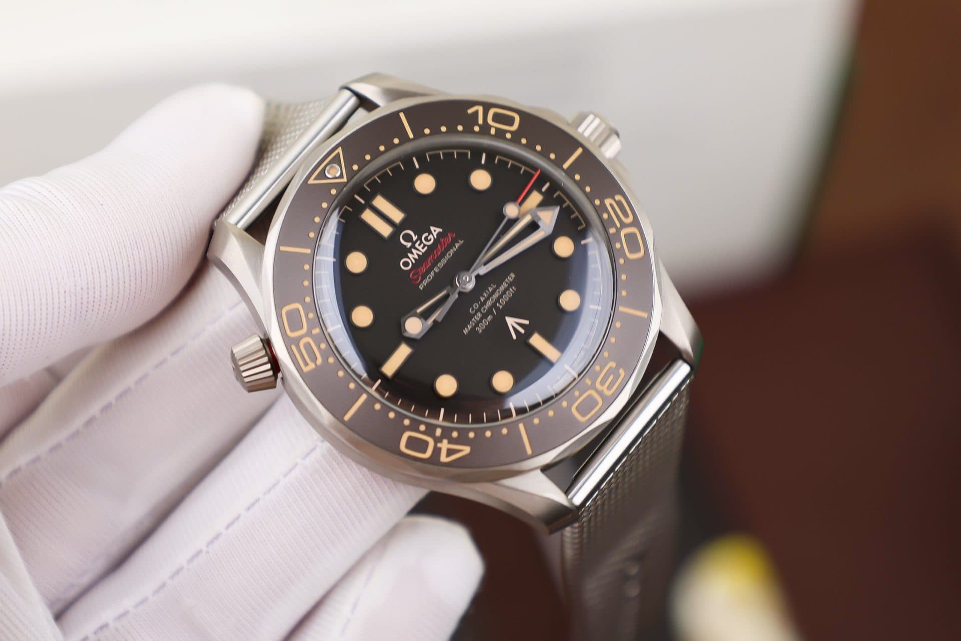 Dong-Ho-Omega-Seamaster-Replica-11-Cao-Cap-Nhat-Nam-VSF-40mm-4-1