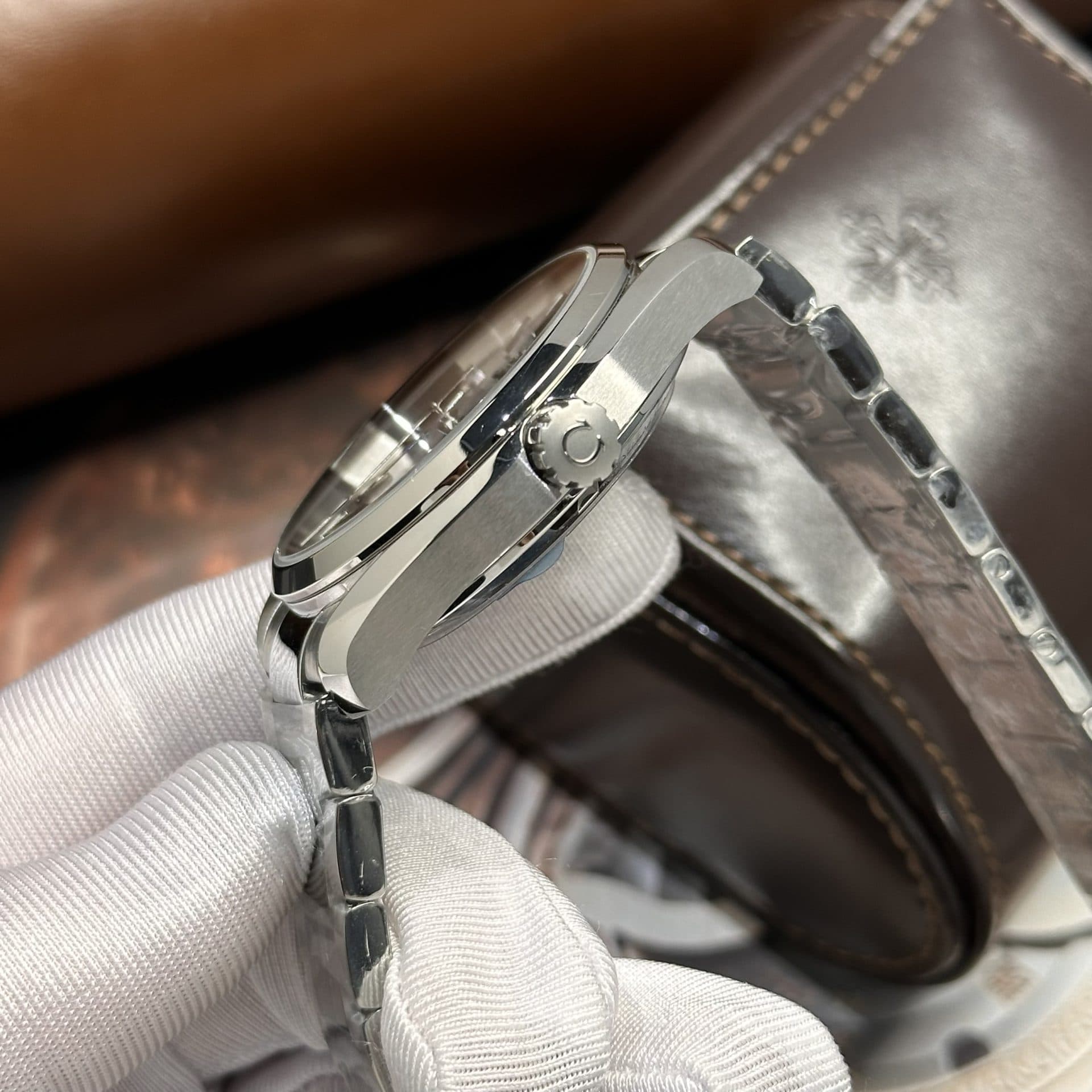 Dong-Ho-Omega-Seamaster-Replica-11-Mat-Xanh-Soc-VSF-5-1