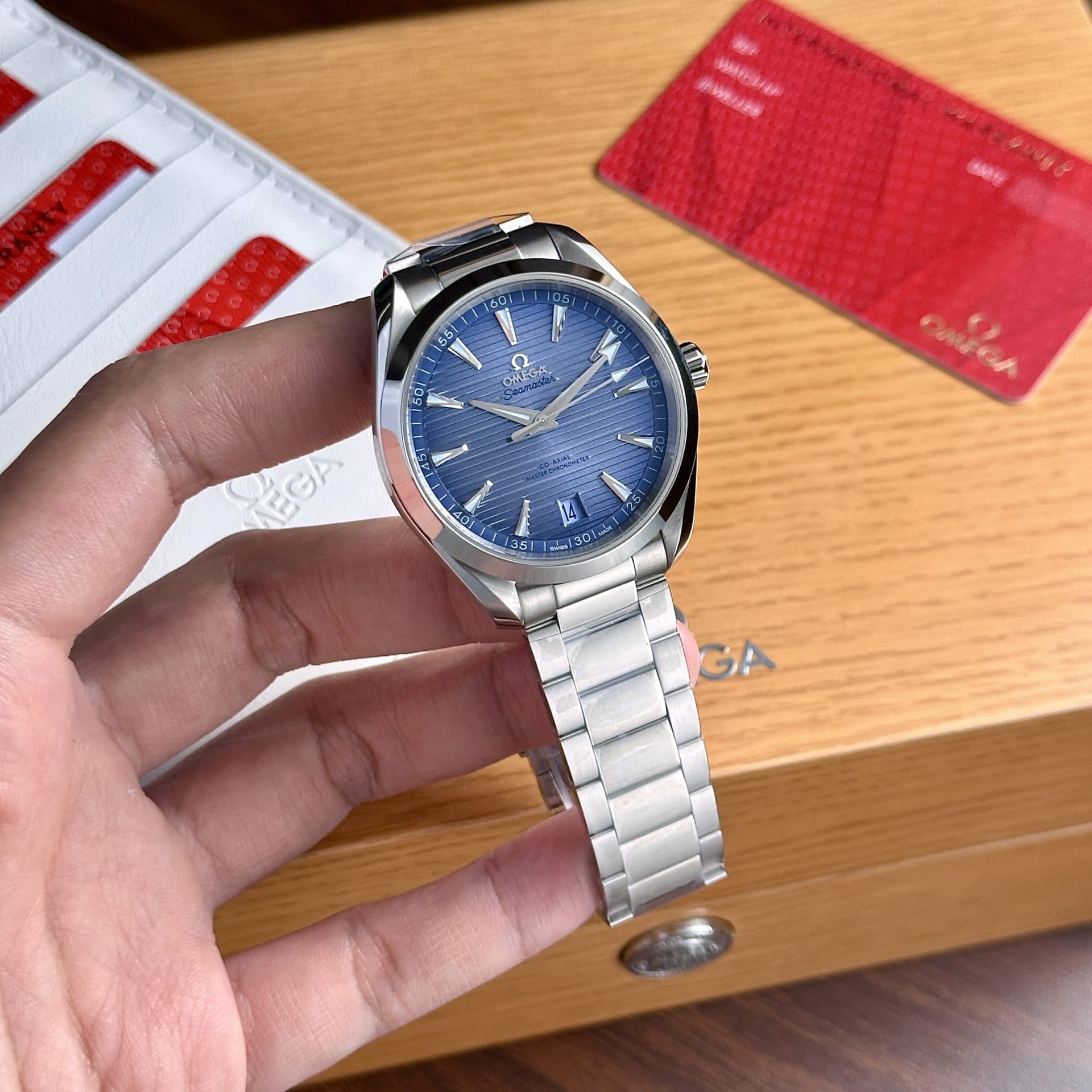 Dong-Ho-Omega-Seamaster-Replica-Cao-Cap-Ice-Blue-Dial-Nha-May-VS-41mm-2-1