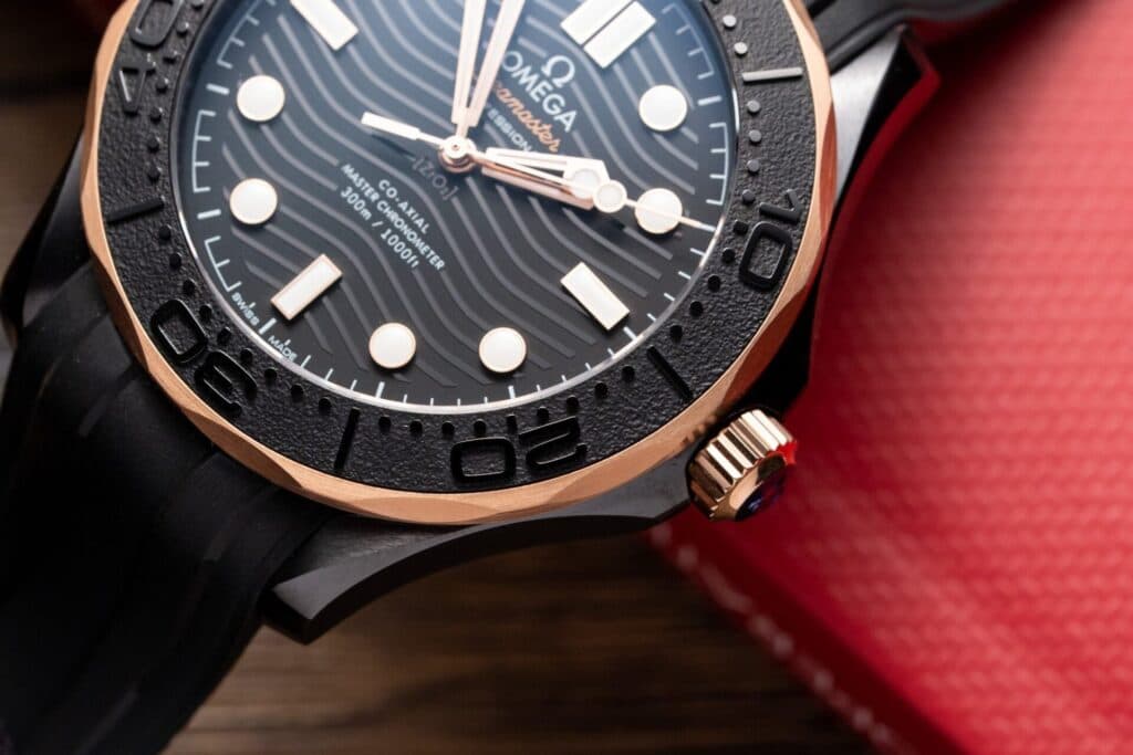 Dong-Ho-Omega-Seamaster-Vo-Gom-Mau-Demi-Day-Cao-Su-VS-Factory-42mm-9-1