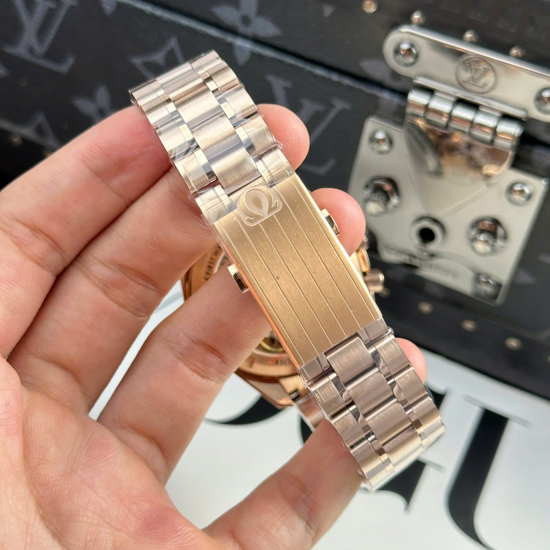 Dong-Ho-Omega-SpeedMaster-MoonWatch-Ma-Vang-Hong-Nha-May-OM-42mm-10-1