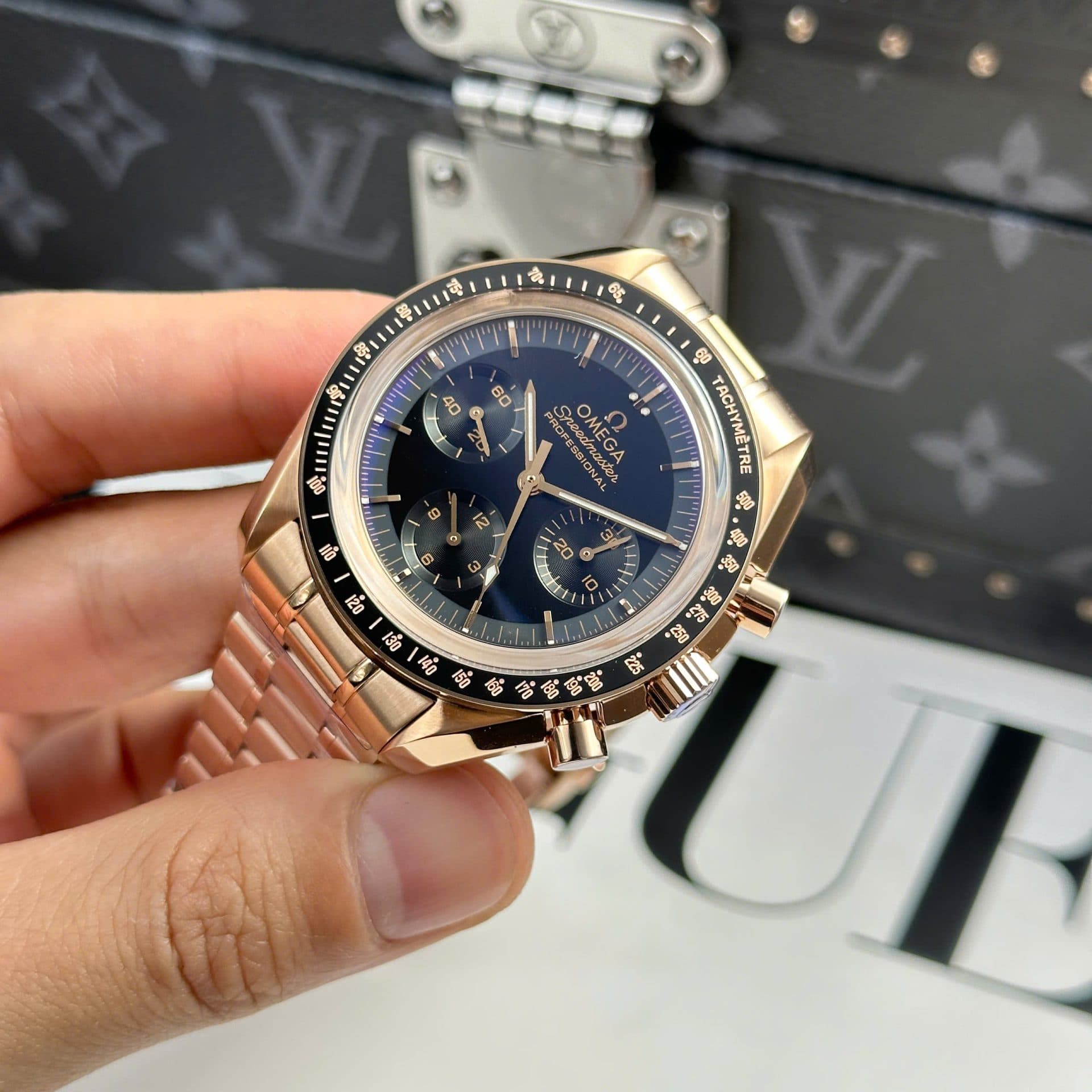 Dong-Ho-Omega-SpeedMaster-MoonWatch-Ma-Vang-Hong-Nha-May-OM-42mm-5-1