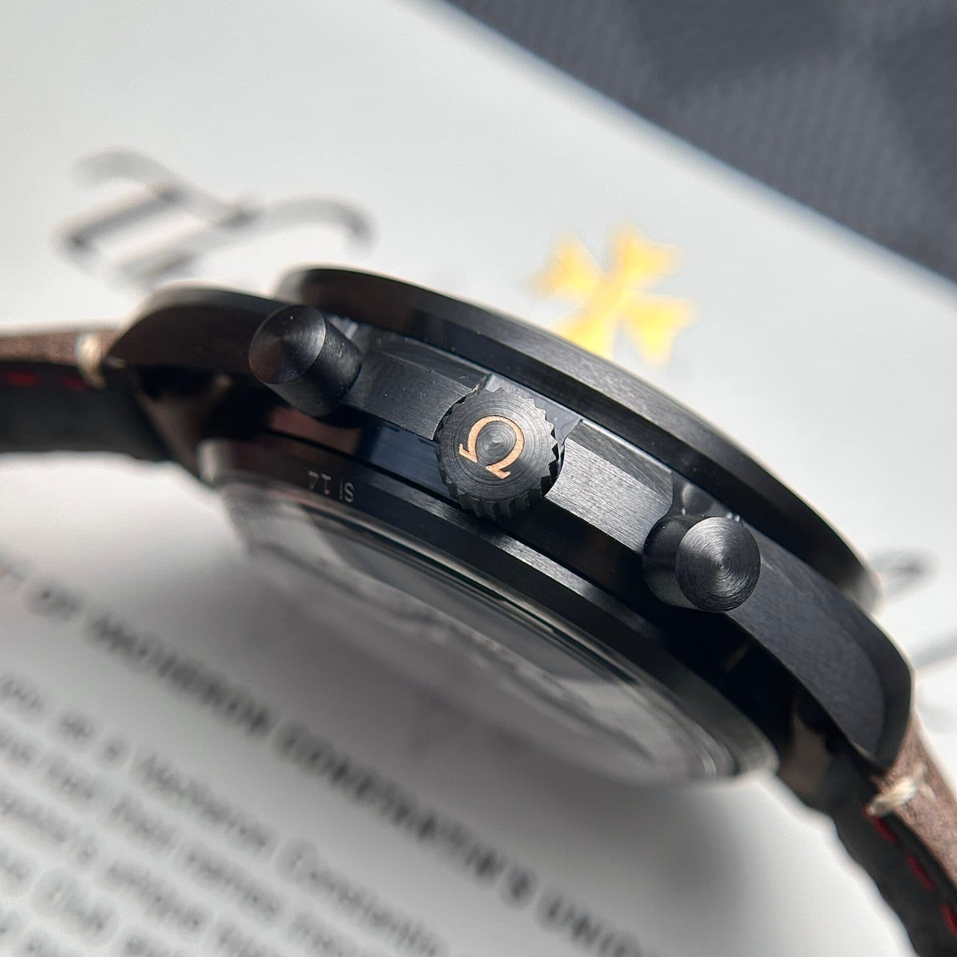 Dong-Ho-Omega-SpeedMaster-Replica-11-Cao-Cap-Nhat-44mm-5-1