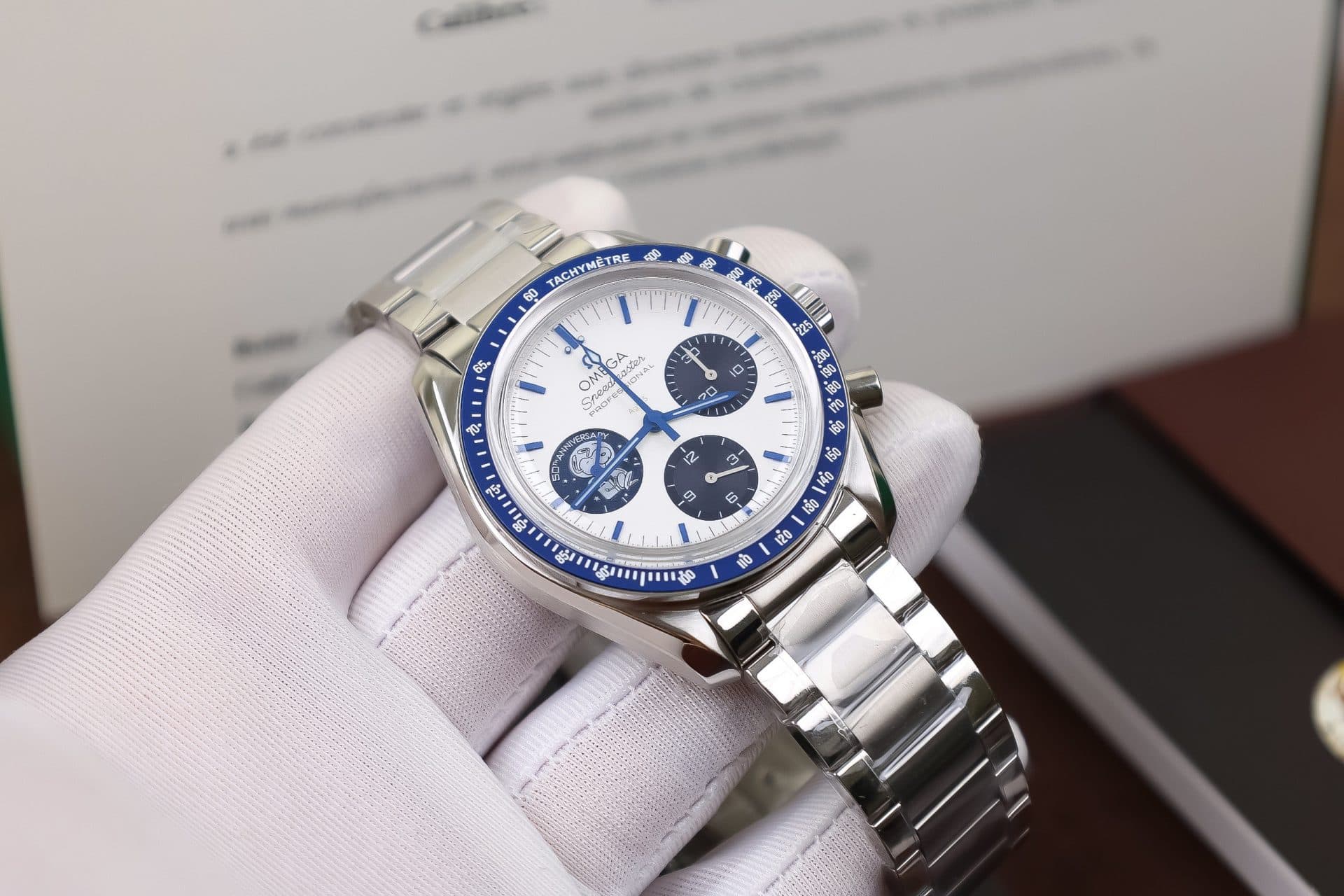 Dong-Ho-Omega-Speedmaster-Snoopy-Avard-Replica-11-N1-Factory-42mm-5-1