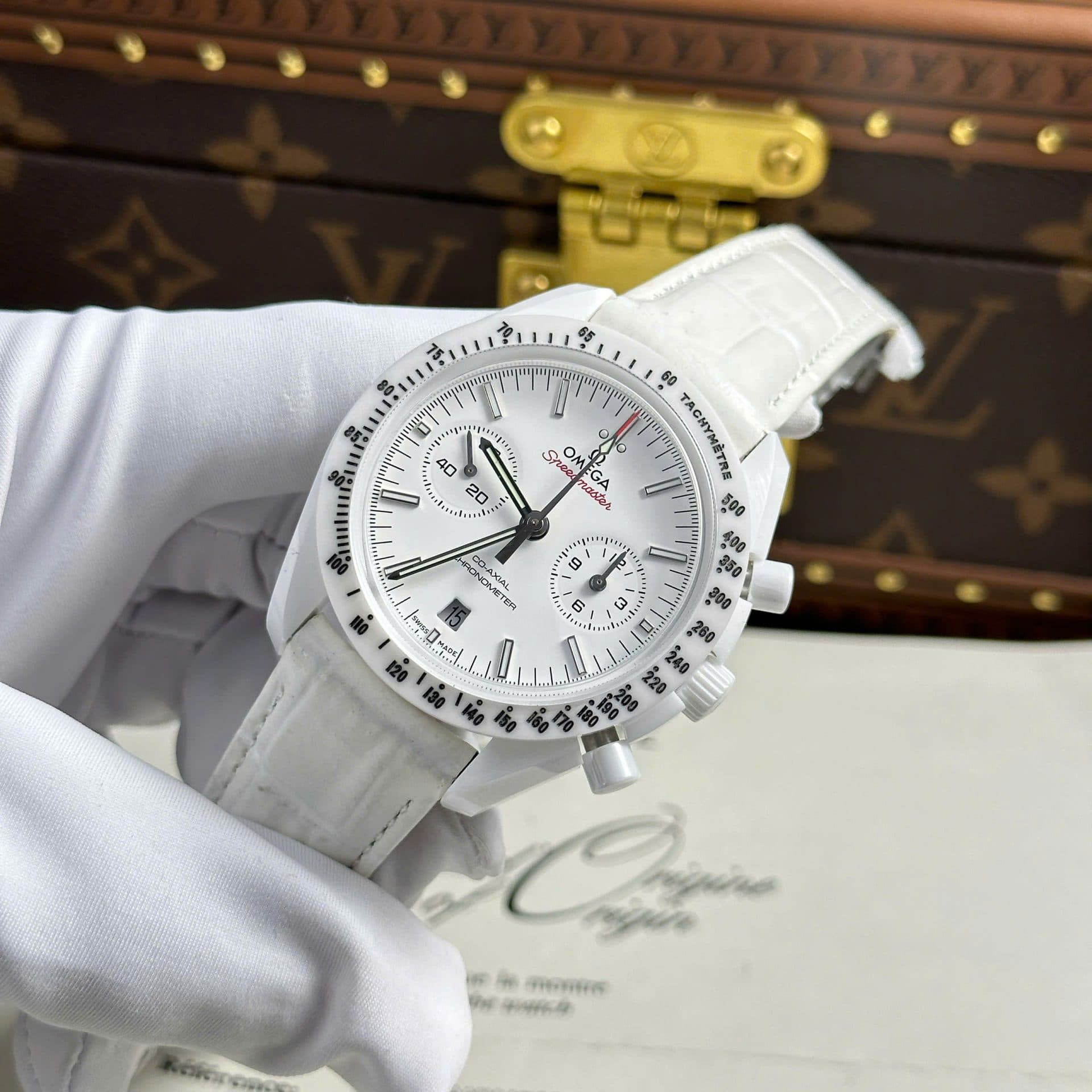 Dong-Ho-Omega-Speedmaster-White-Side-of-The-Moon-Che-Tac-Gom-Trang-N1-44mm-4-1