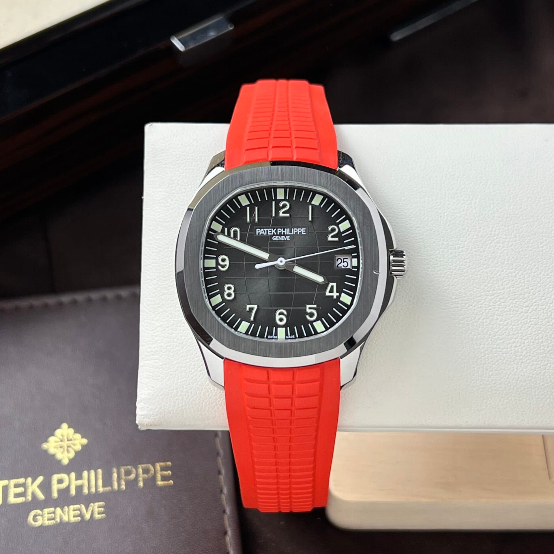 Dong-Ho-Patek-Philippe-5167A-Replica-11-3K-Factory-Day-Do-40mm-1-scaled-1