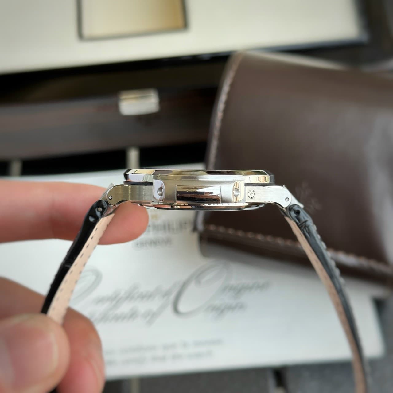 Dong-Ho-Patek-Philippe-5712-Nha-May-GR-Mat-Xam-Day-Da-40mm-6-1