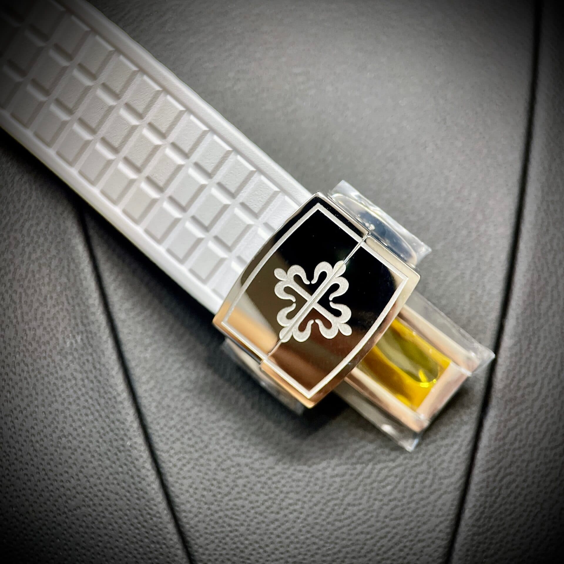 Dong-Ho-Patek-Philippe-Aquanaut-5067G-Rep-11-Mau-Trang-PPF-35-12-1