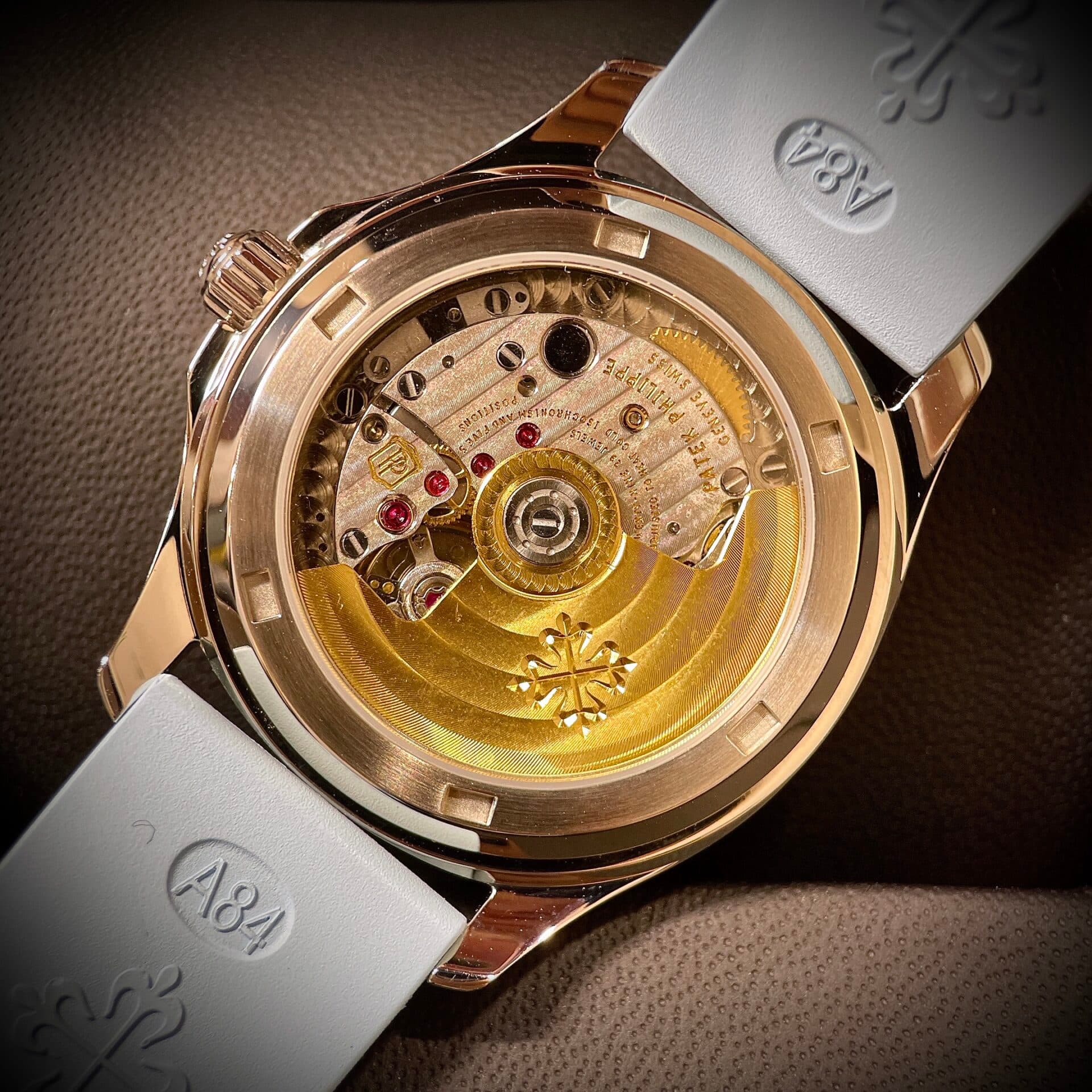 Dong-Ho-Patek-Philippe-Aquanaut-5072R-Mau-Xanh-Duong-Dinh-Da-PPF-1-1