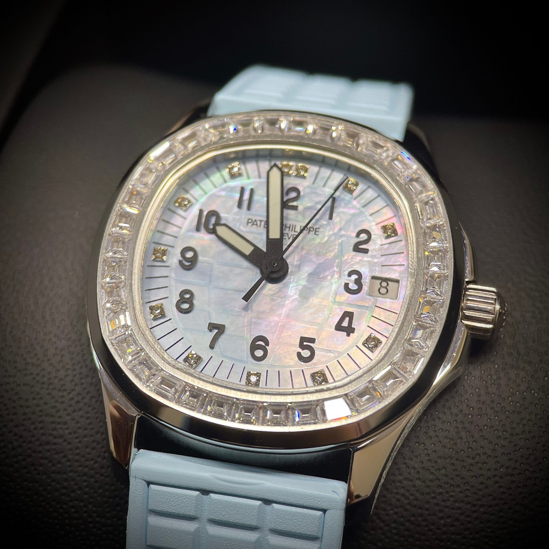 Dong-Ho-Patek-Philippe-Aquanaut-5072R-Mau-Xanh-Duong-Dinh-Da-PPF-5-1
