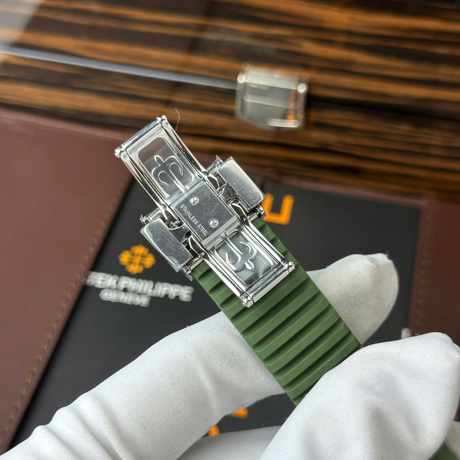 Dong-Ho-Patek-Philippe-Aquanaut-5168G-Che-Tac-Tinh-Chinh-Mat-So-Kim-May-Moc-Chuan-Auth-42-12-1