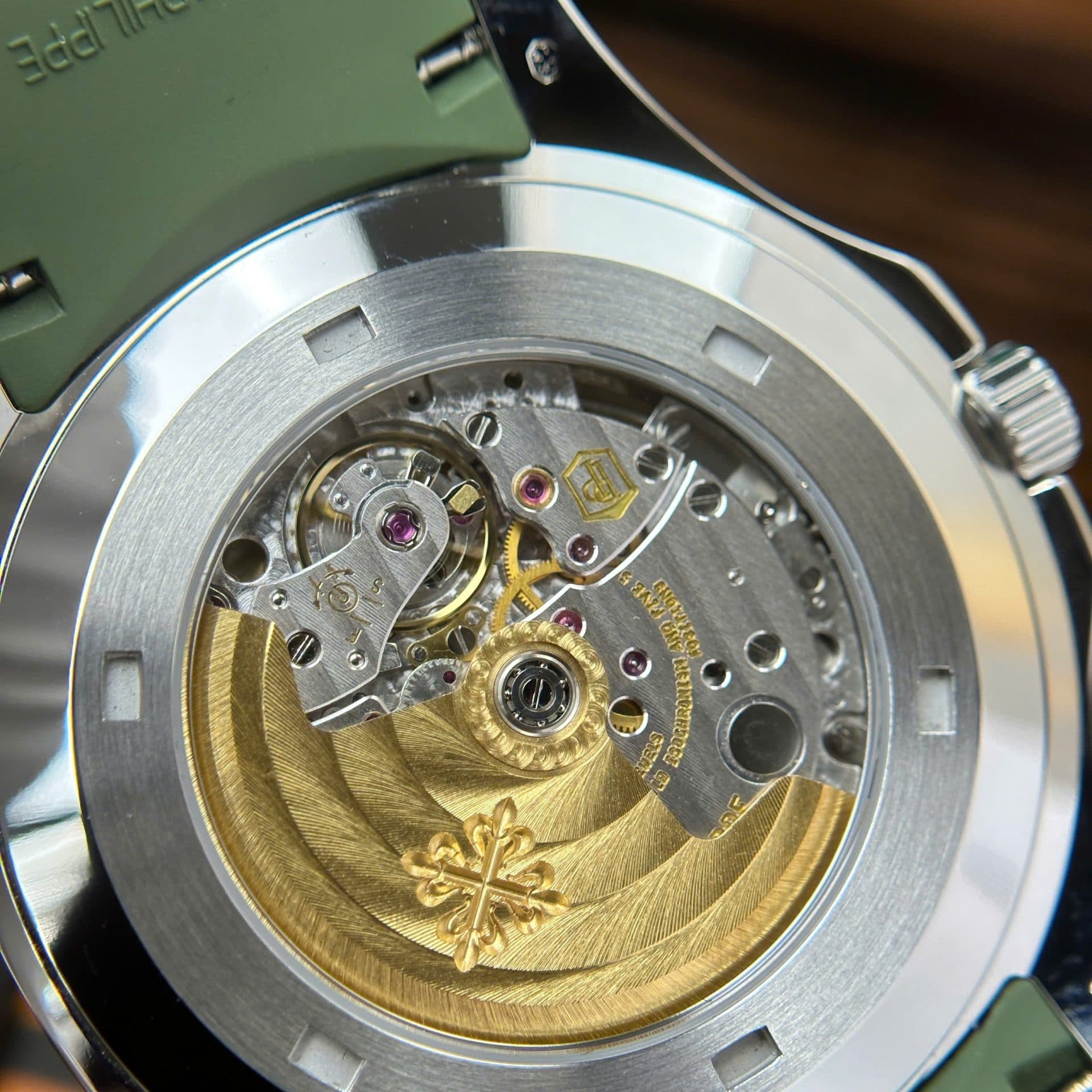 Dong-Ho-Patek-Philippe-Aquanaut-5168G-Che-Tac-Tinh-Chinh-Mat-So-Kim-May-Moc-Chuan-Auth-42-14-1