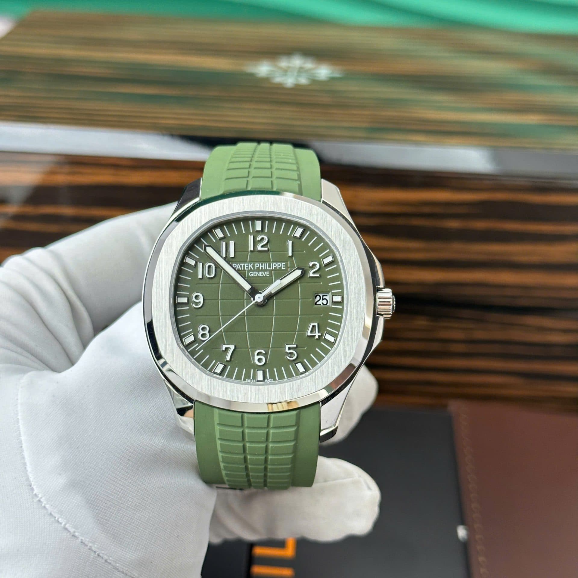 Dong-Ho-Patek-Philippe-Aquanaut-5168G-Che-Tac-Tinh-Chinh-Mat-So-Kim-May-Moc-Chuan-Auth-42-3-1